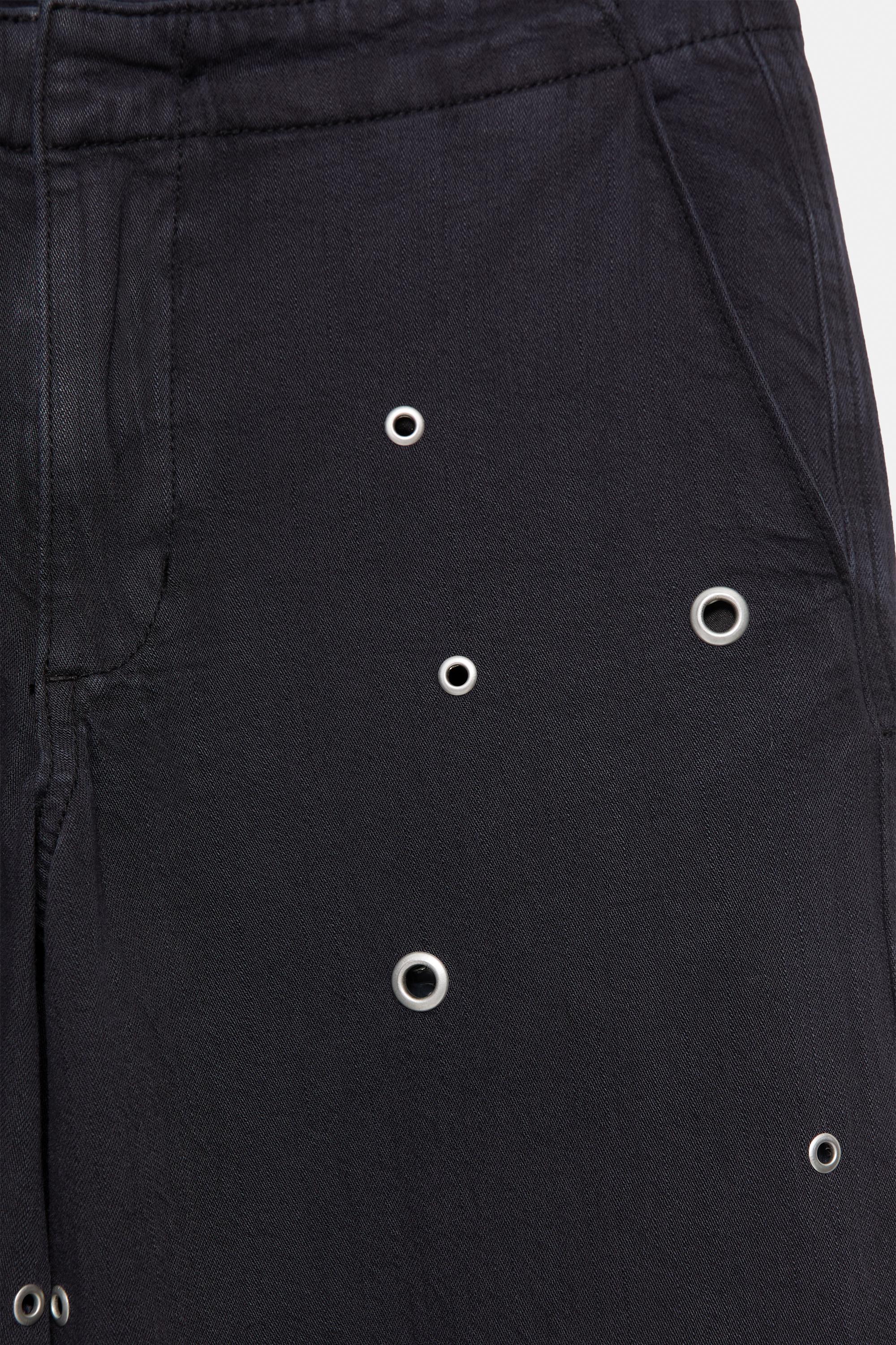 Straight-leg jeans with eyelets