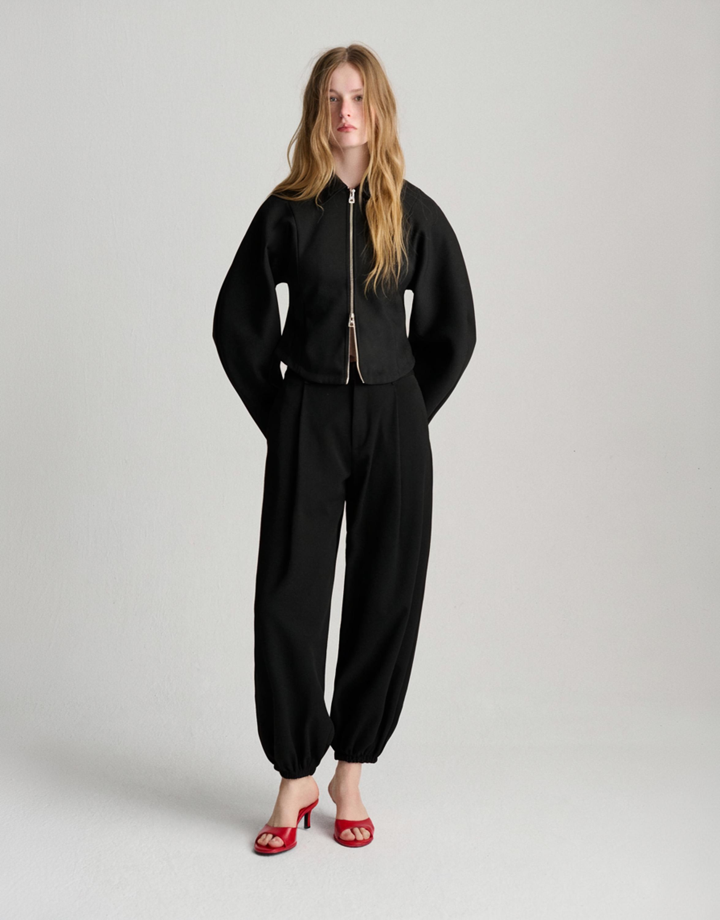 Tailored fit jacket with heart detail — Black