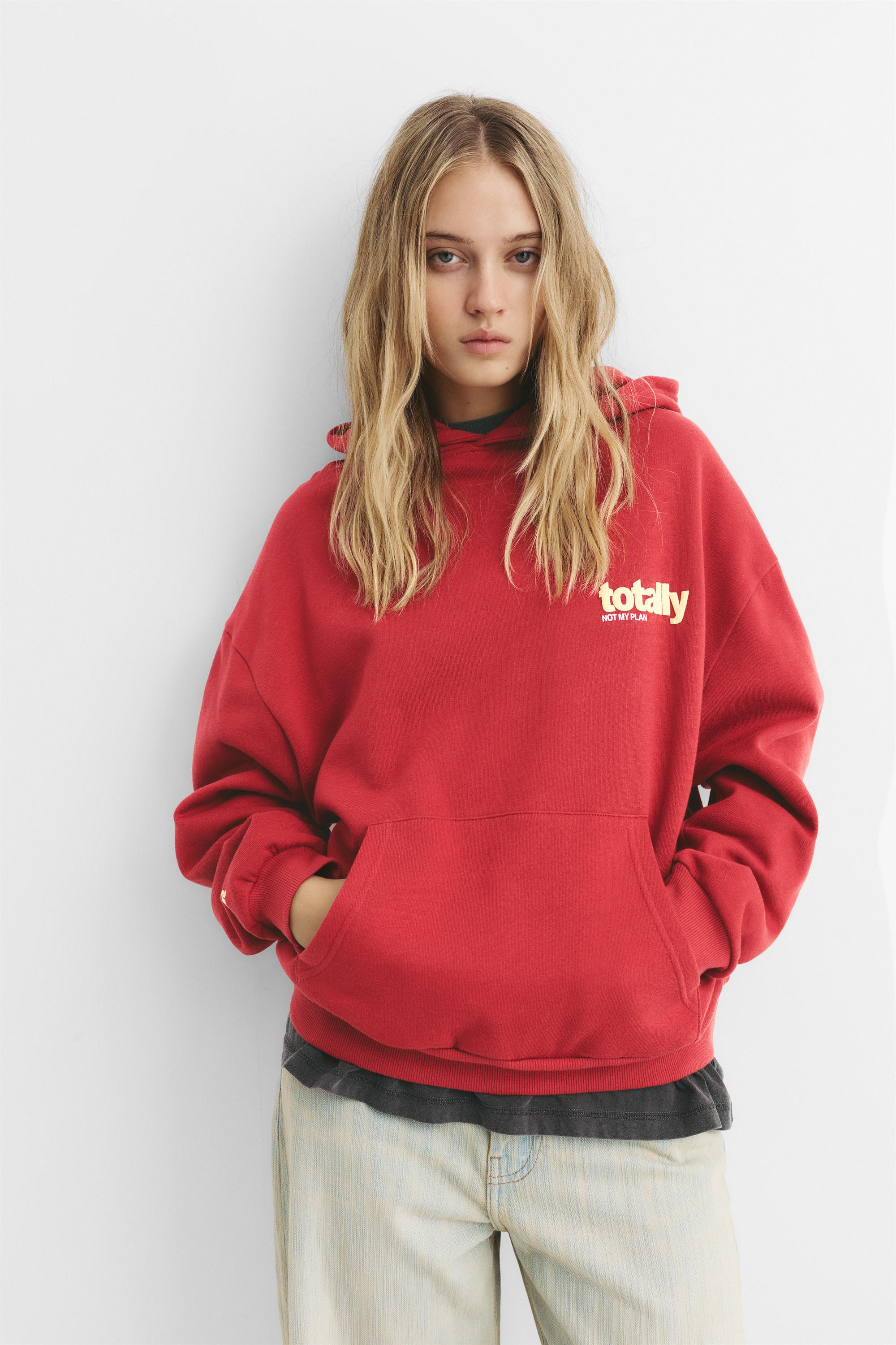 Roter Kapuzenpullover