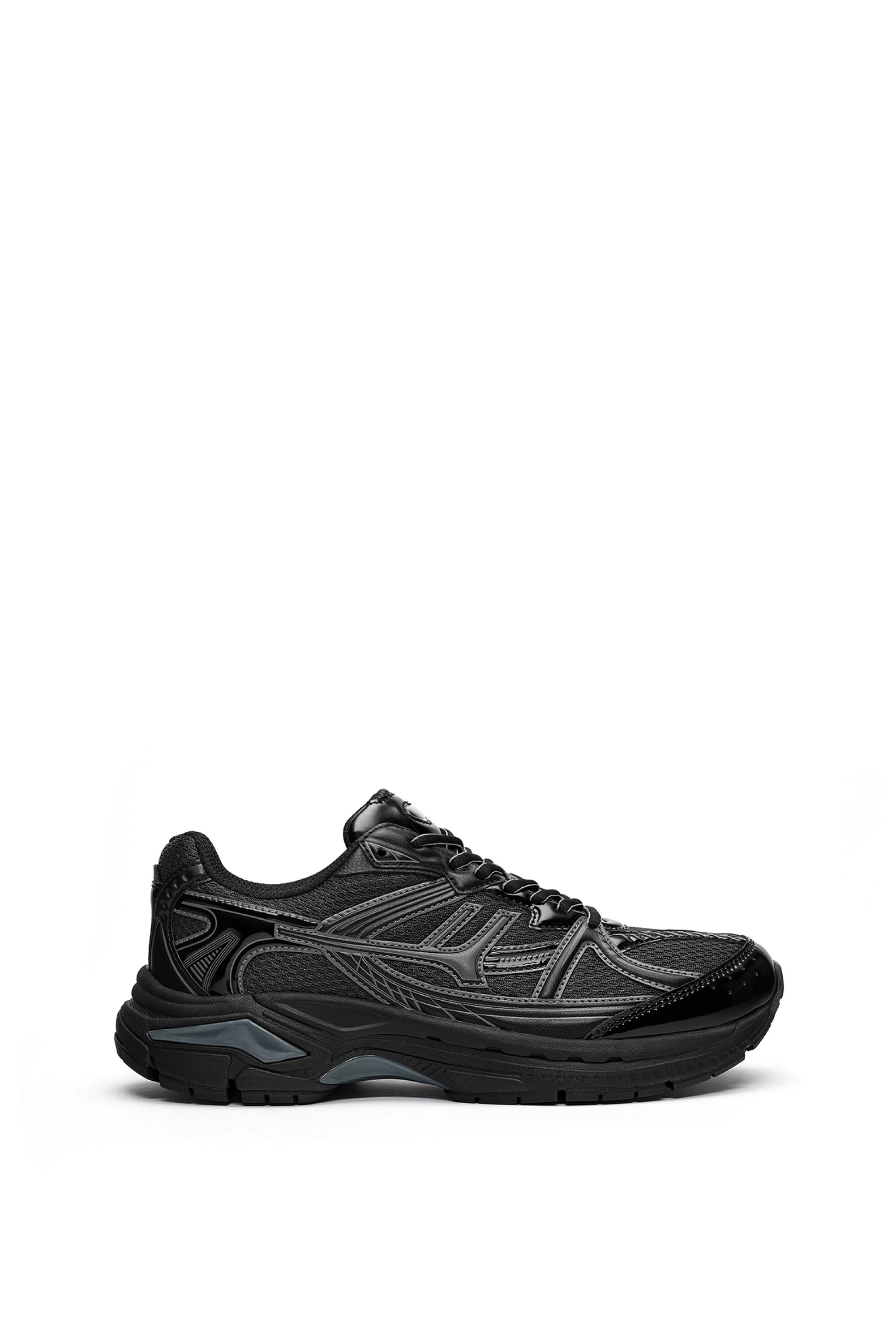 Sneakers Often 02 — Black