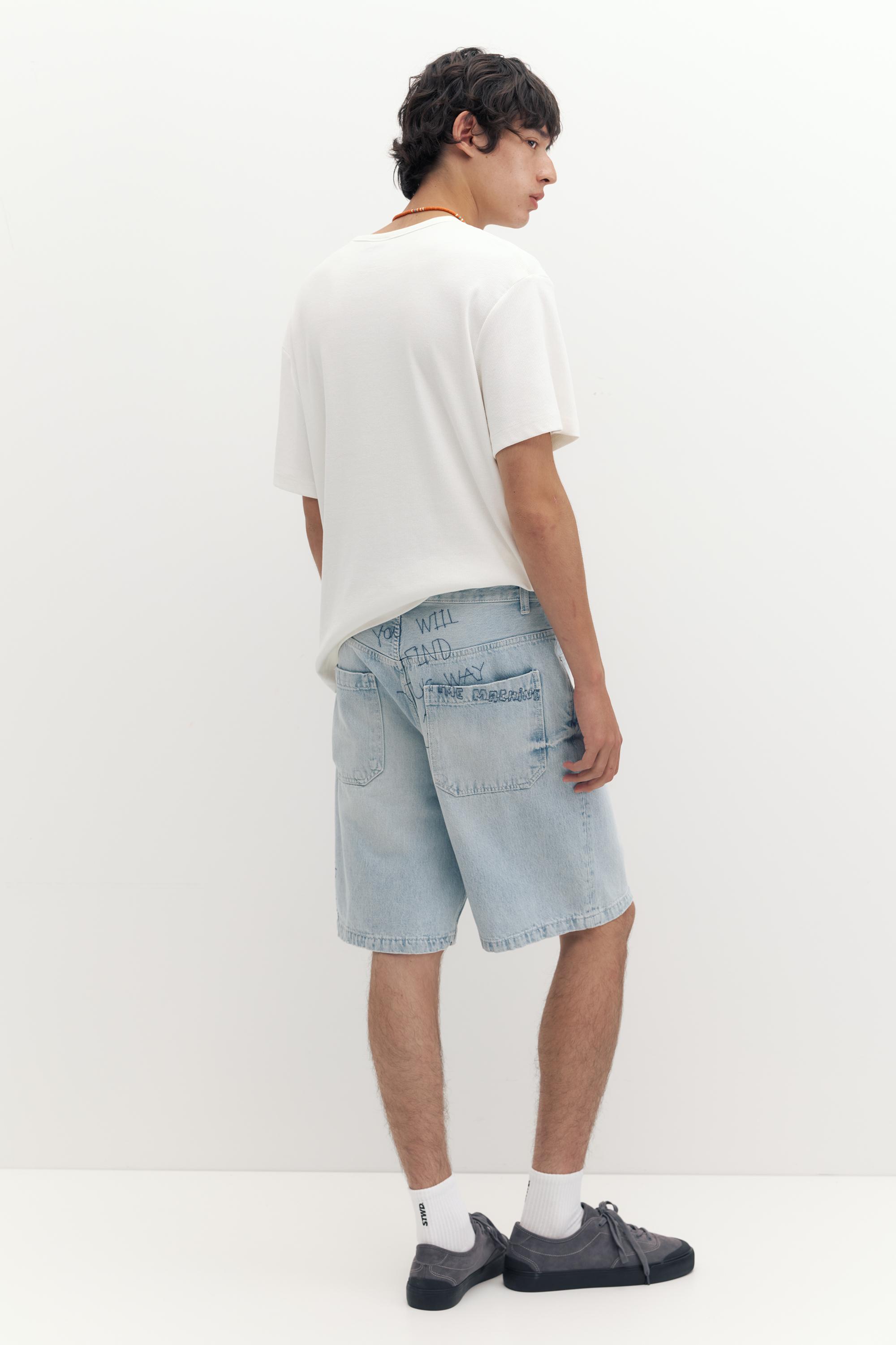 Embroidered baggy denim Bermuda shorts — Pale indigo