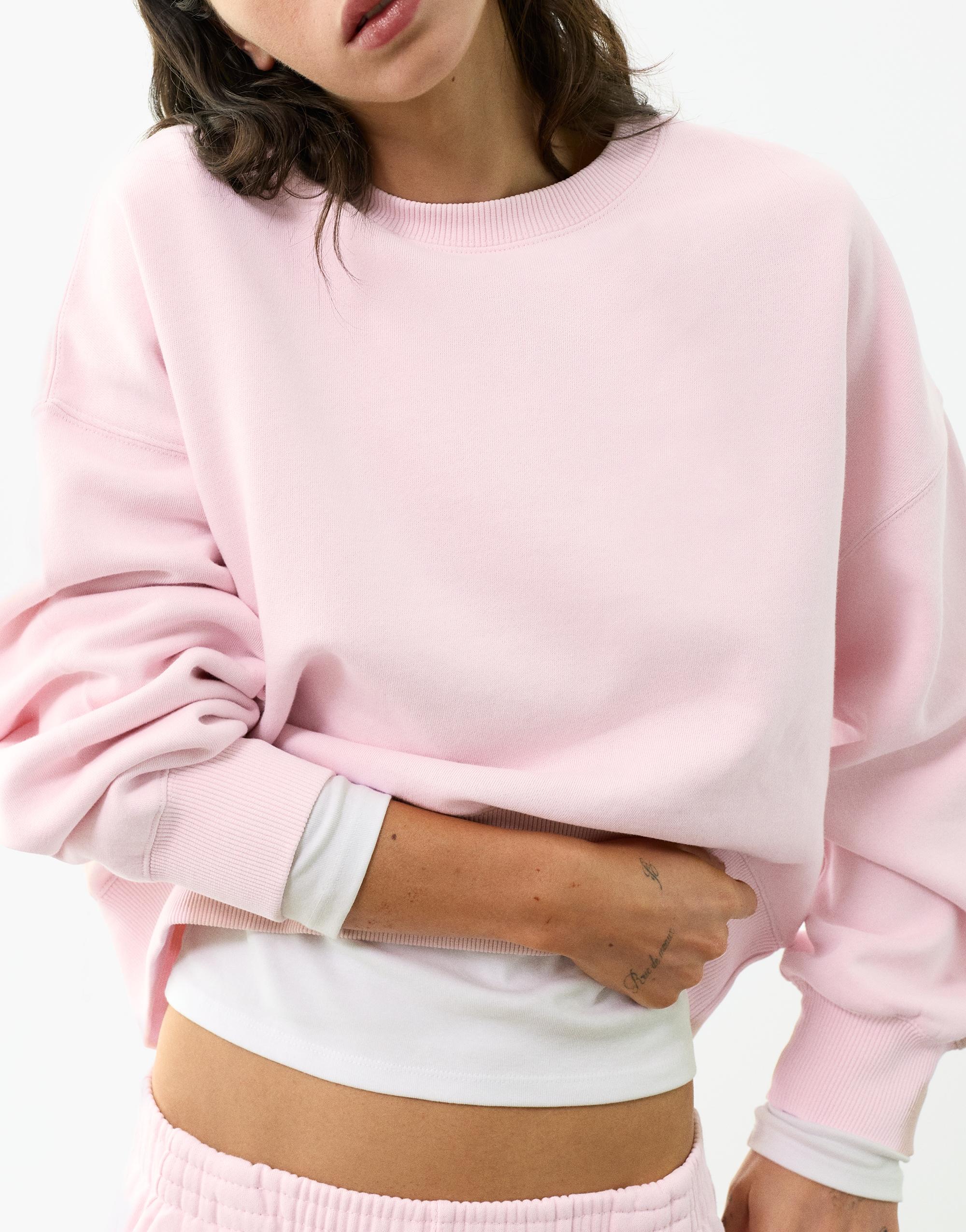 Round neck sweatshirt — Pastel pink