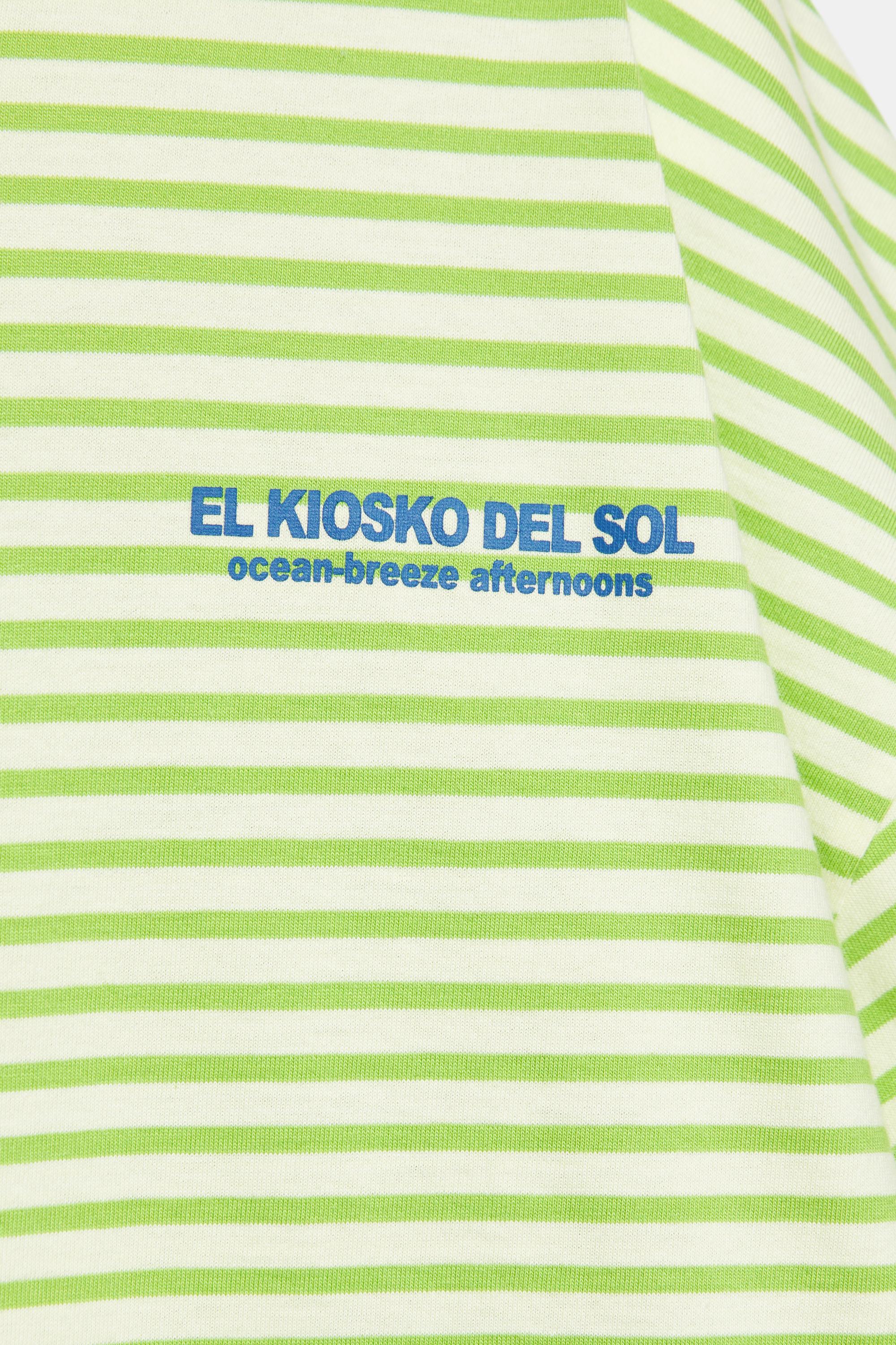 Yeşil çizgili t-shirt