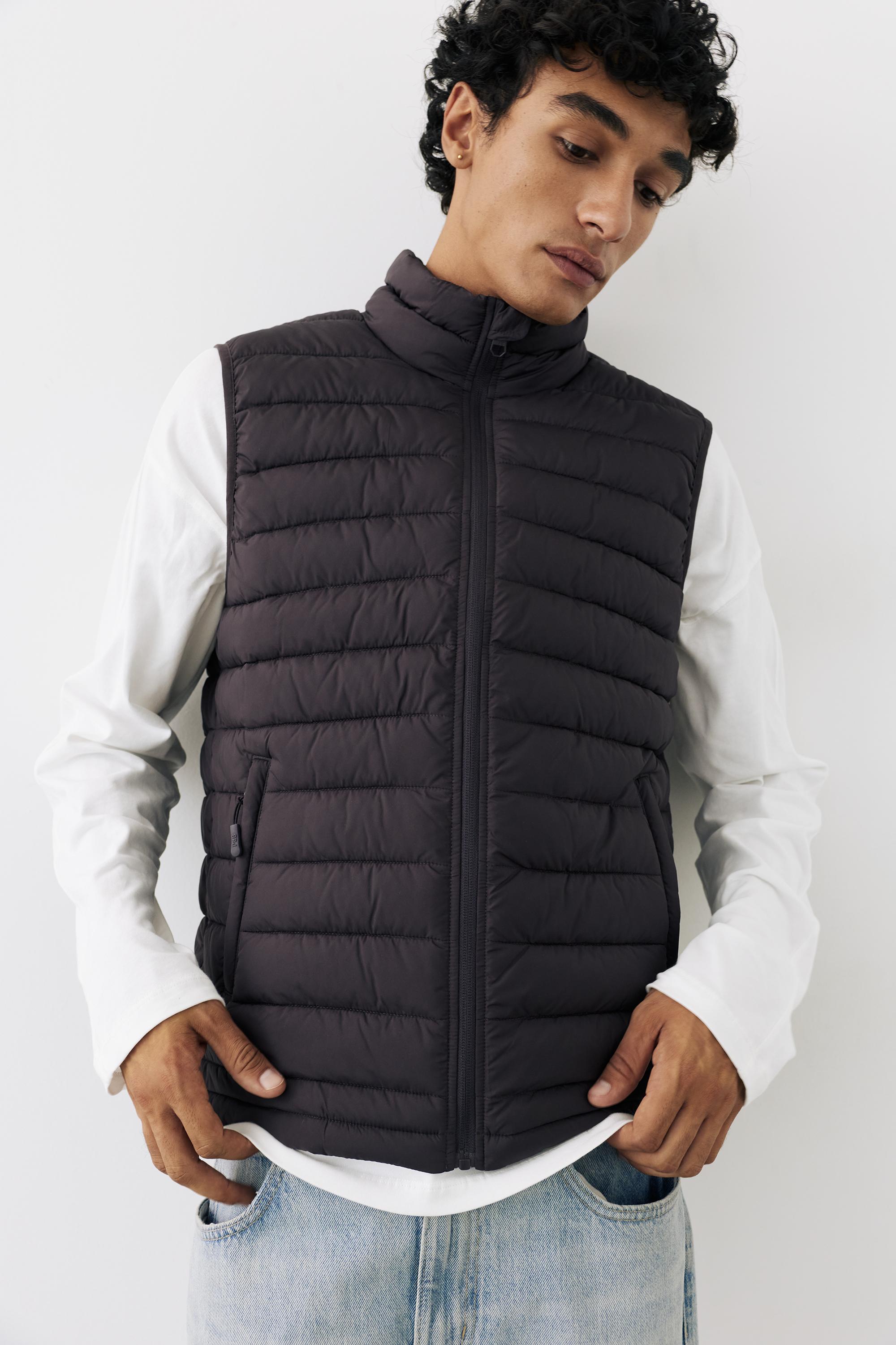 Quilted gilet — Dark brown