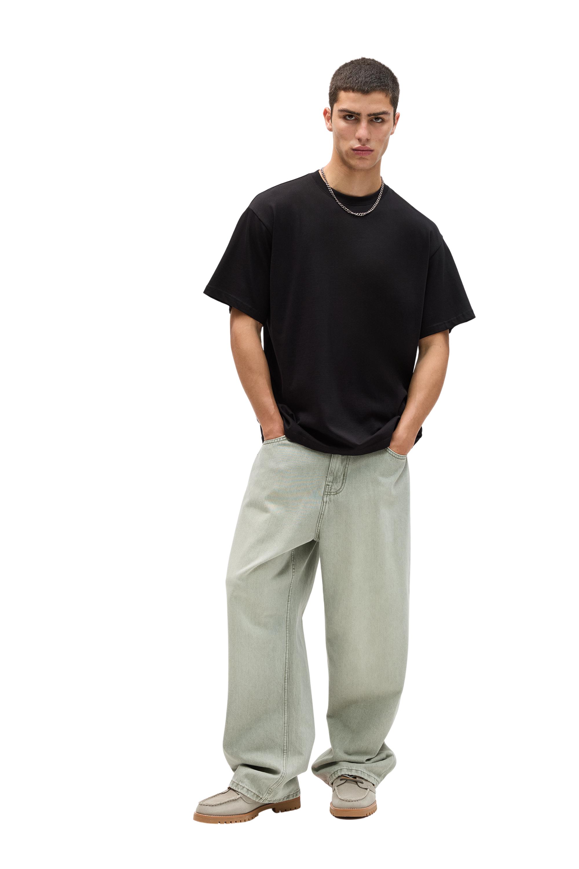 Boxy T-shirt — Black