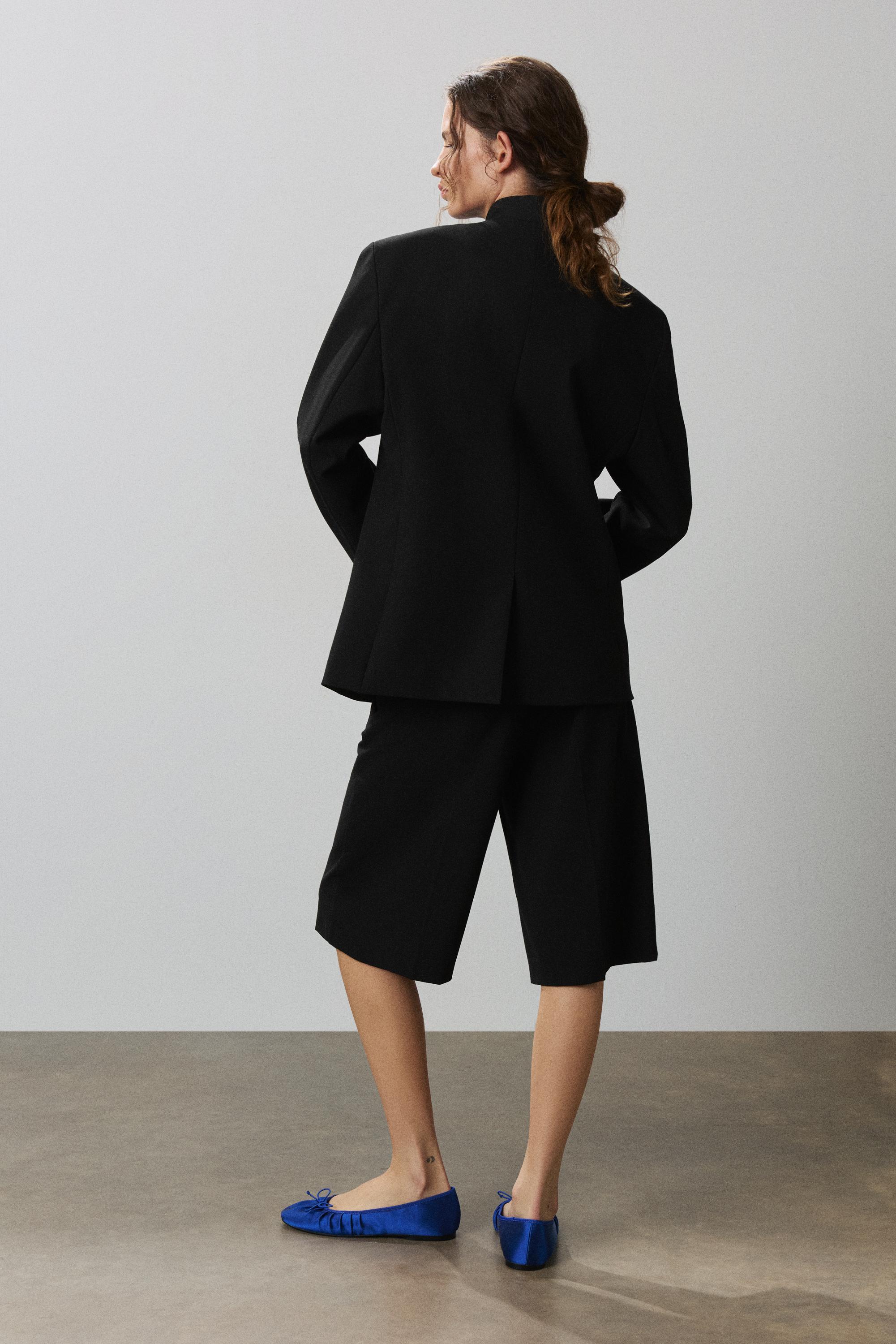 Black double-breasted blazer — Black
