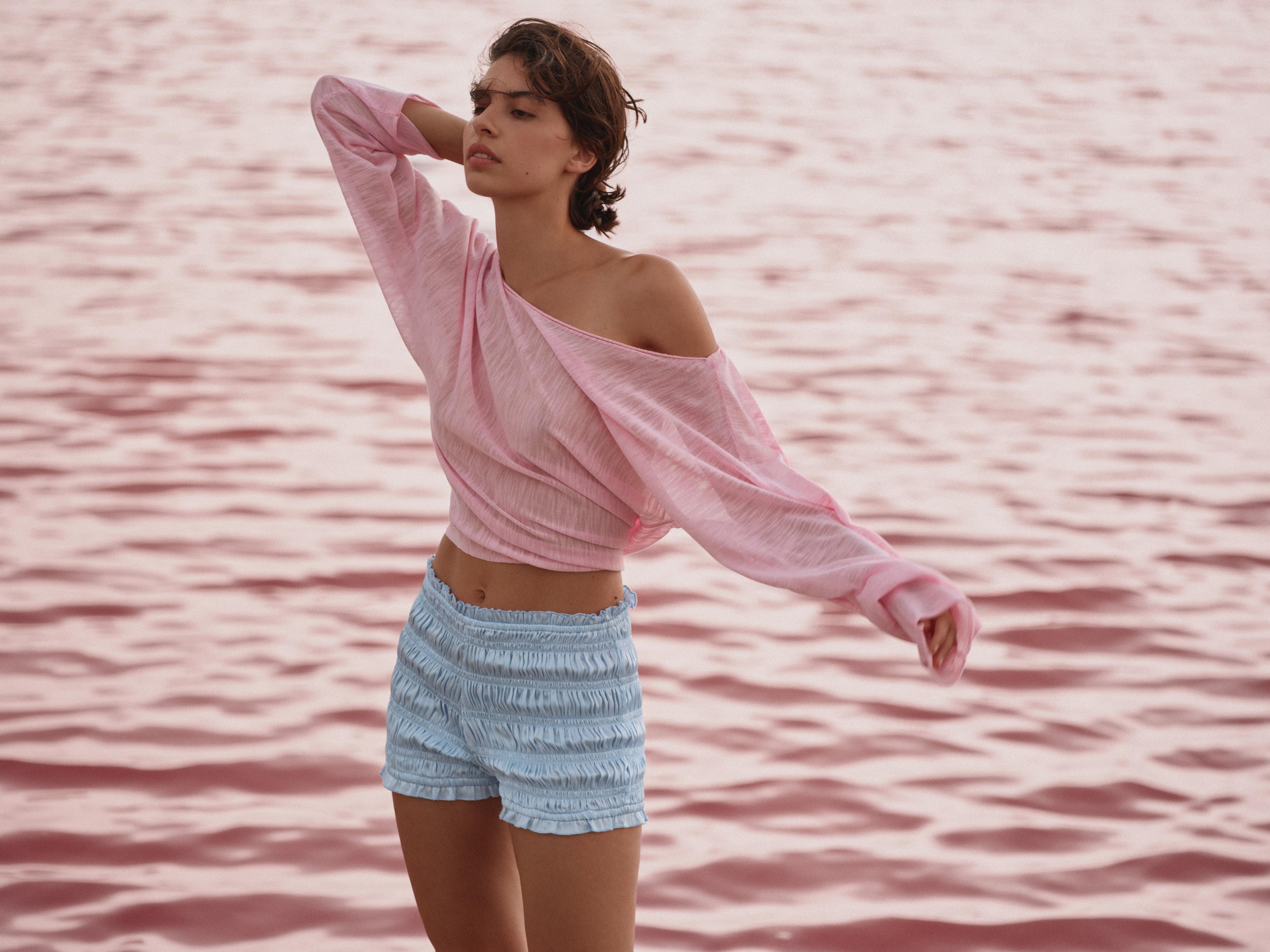 Satin gathered shorts — Sky blue