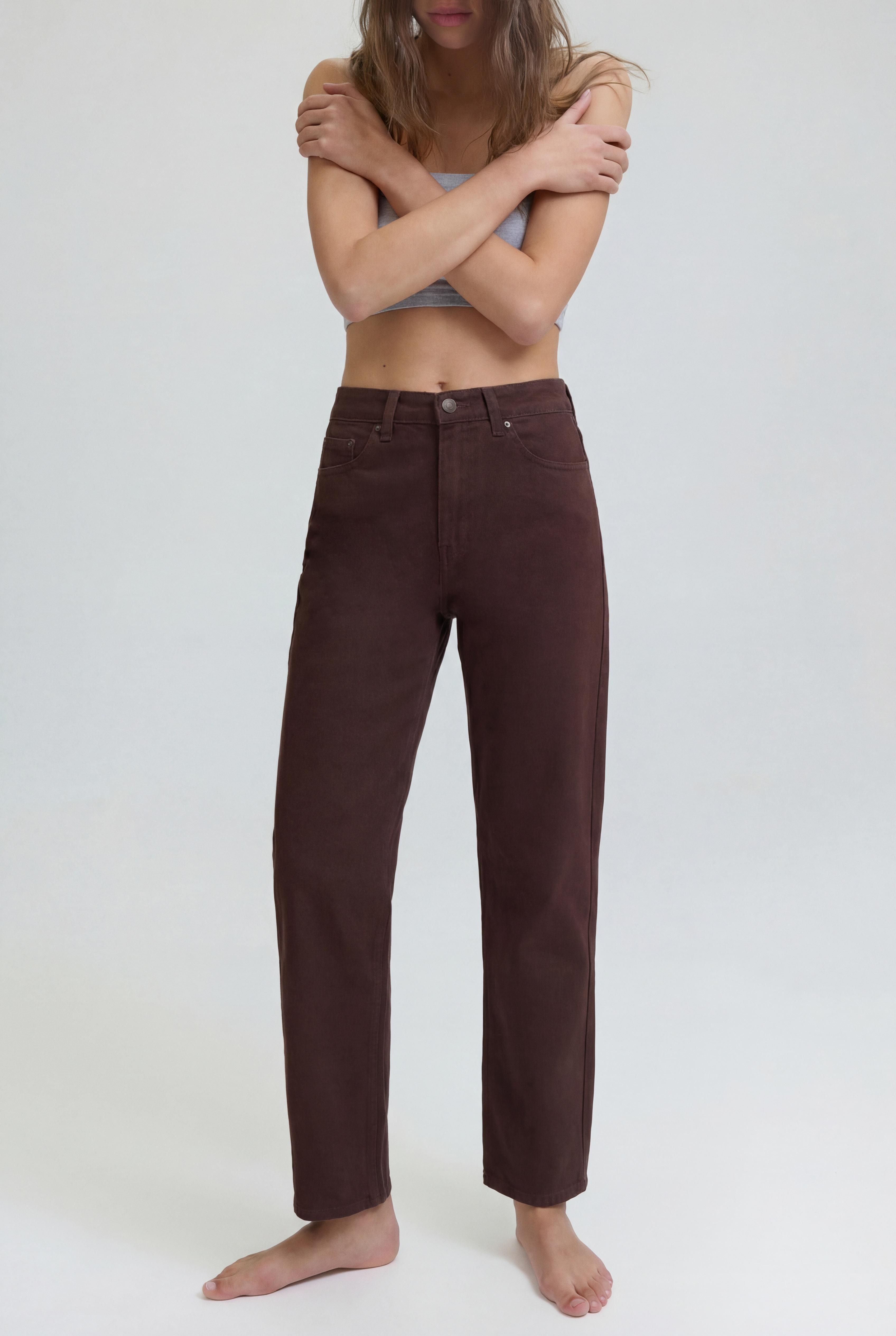 High-waist mom jeans — Brown