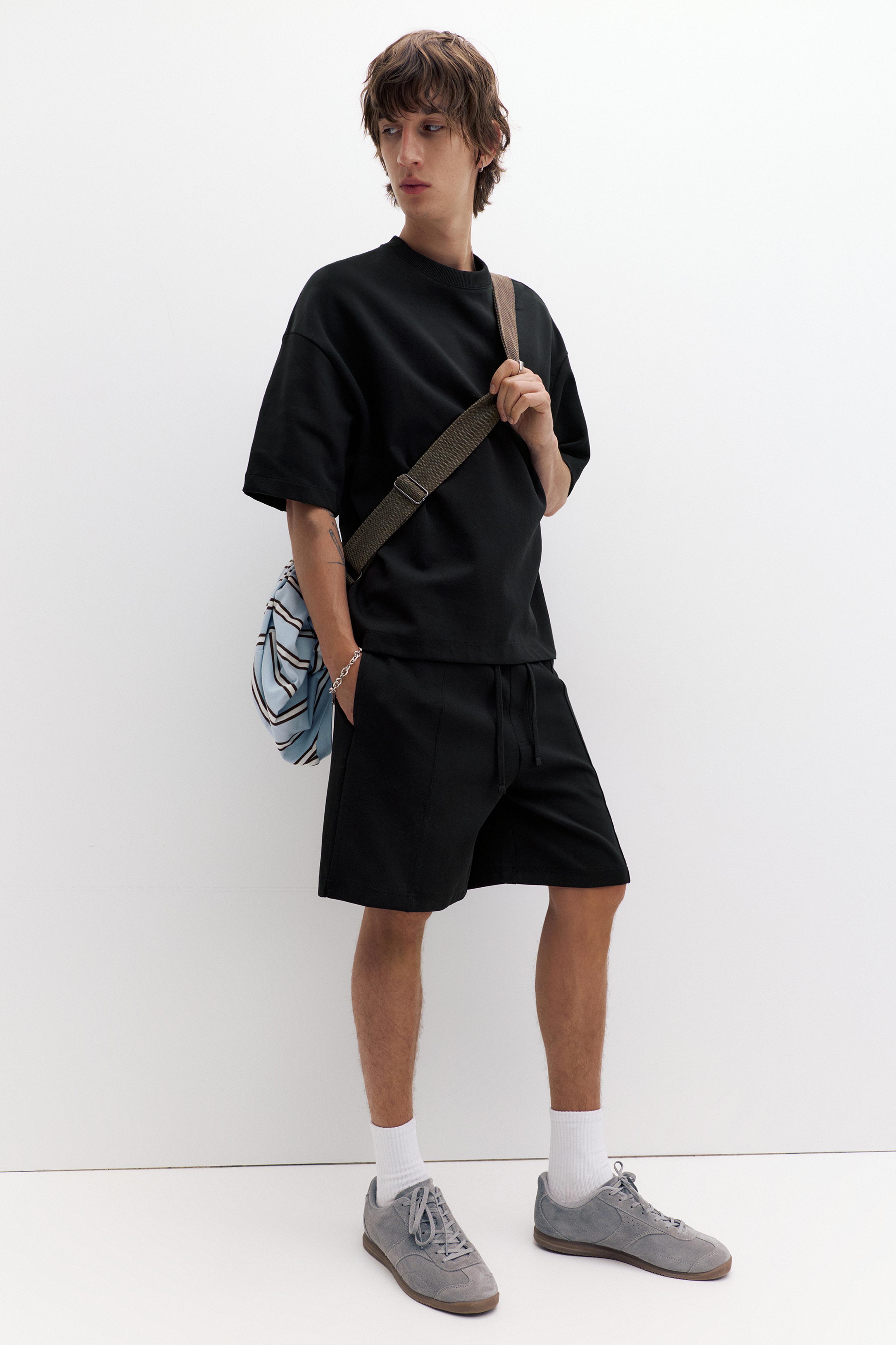Interlock jogger Bermuda shorts — Black