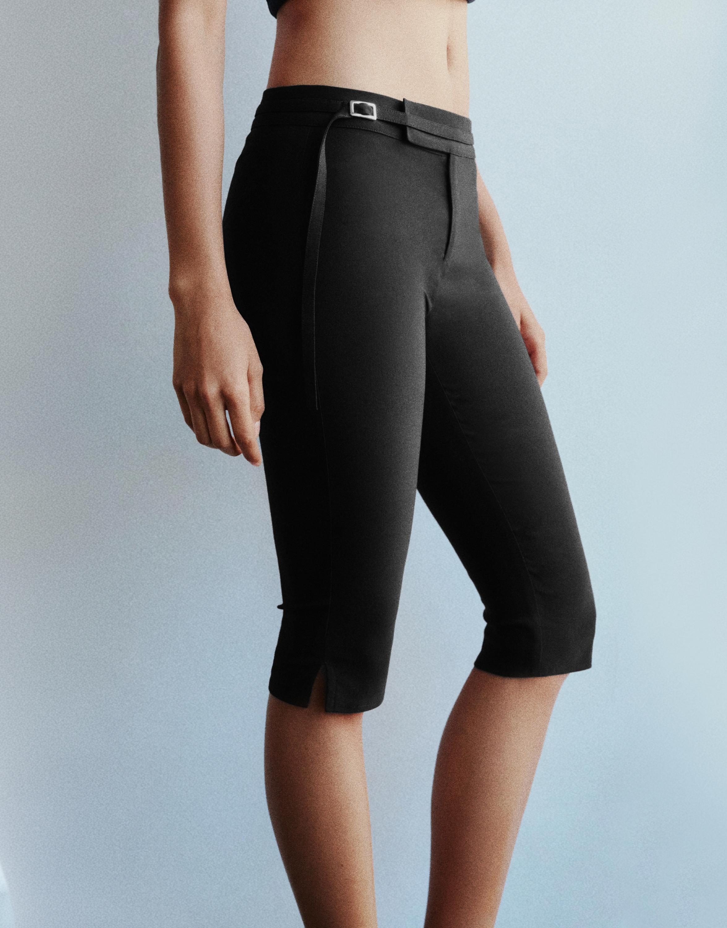 Belted capris — Black