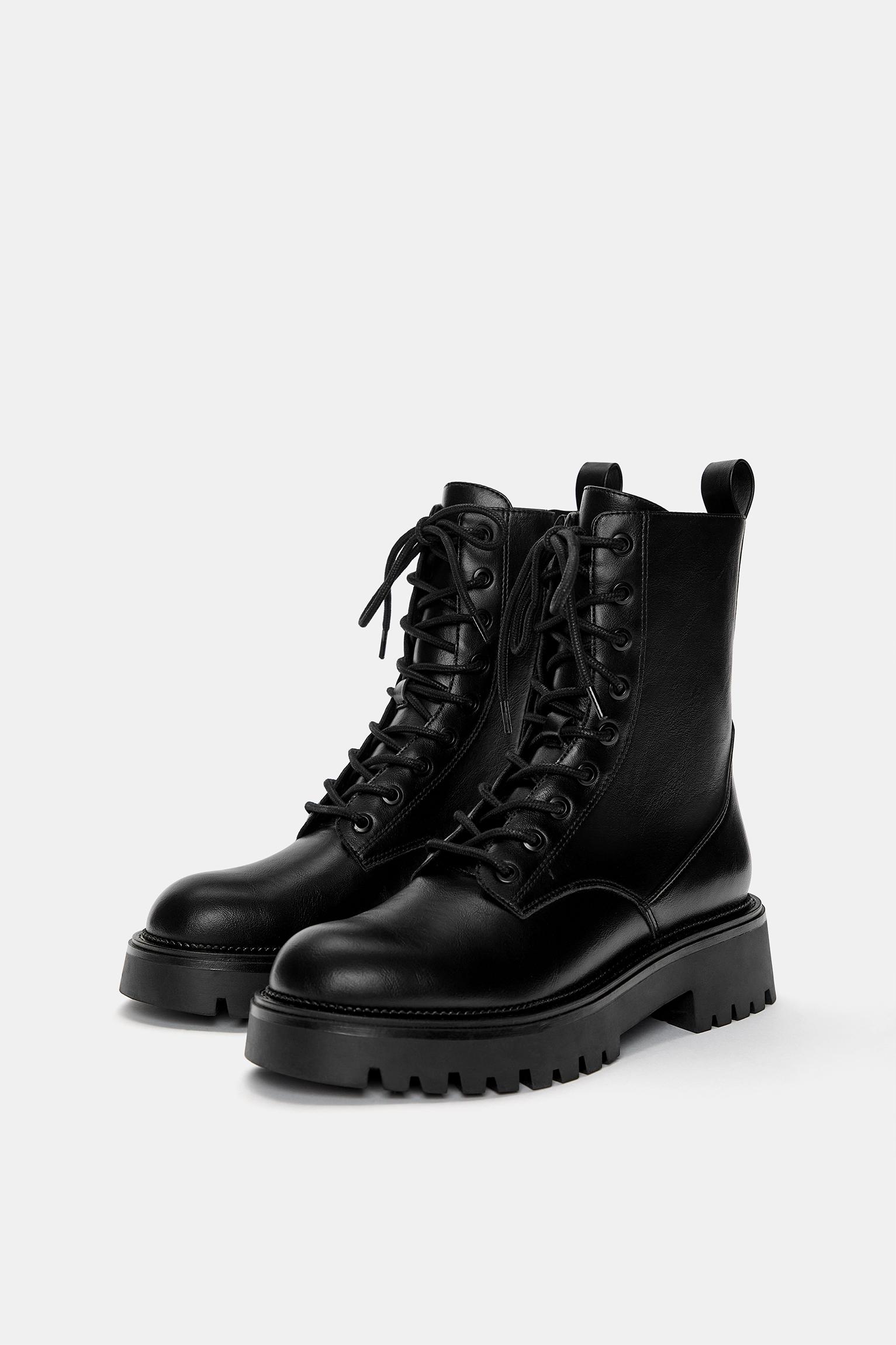 Lace-up flat ankle boots — Black