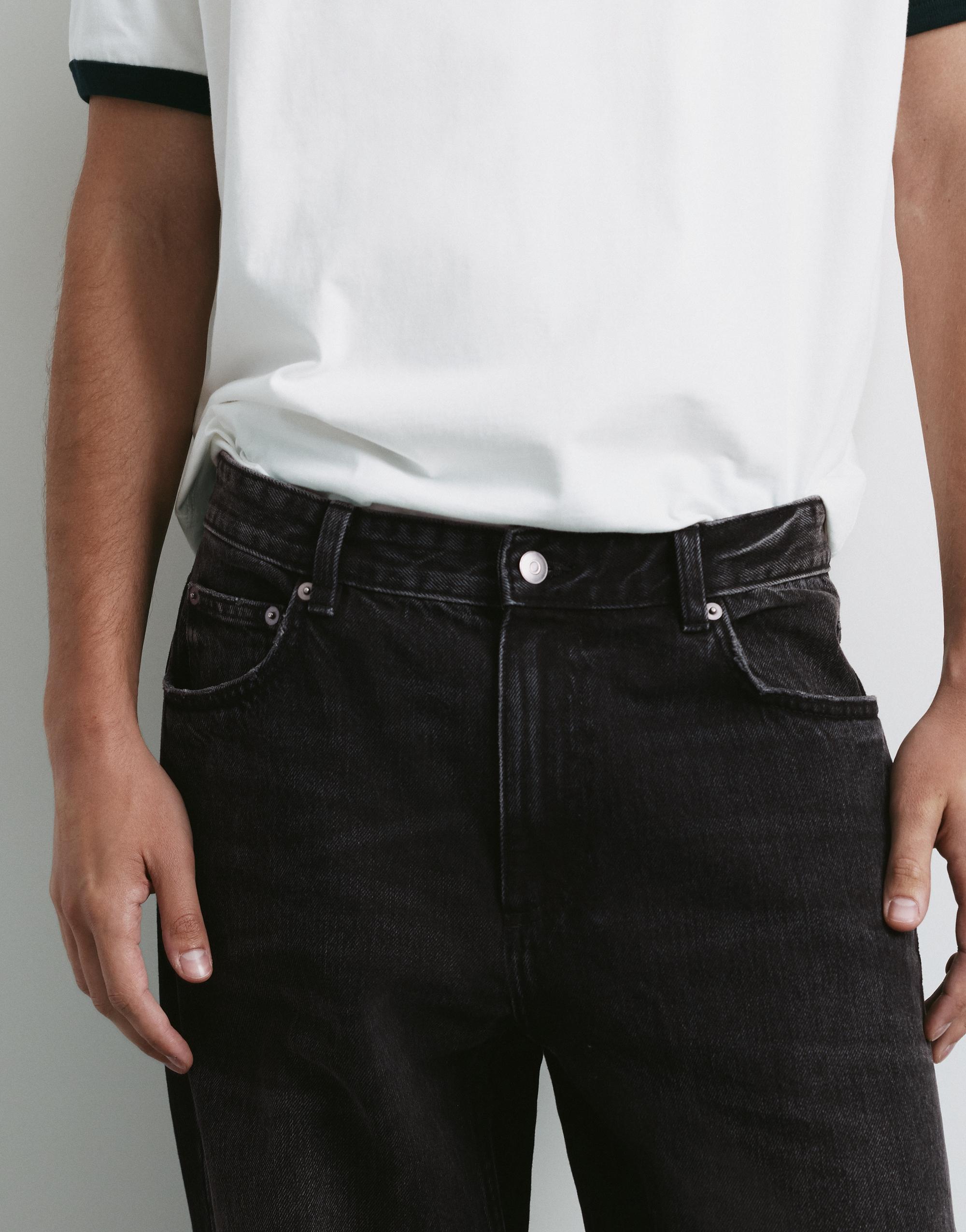 Straight-leg jeans — Faded black