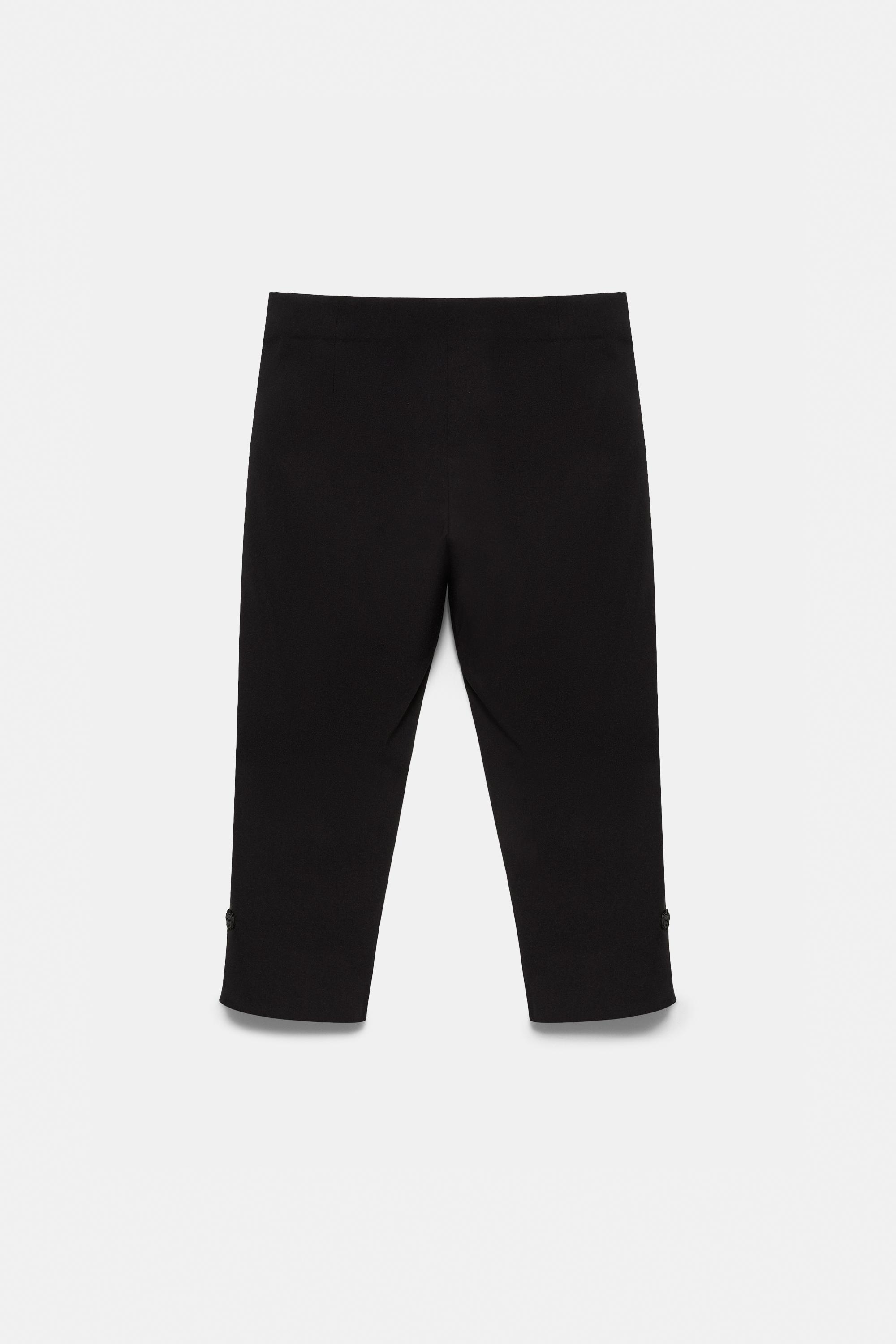 Frog fastening capris — Black
