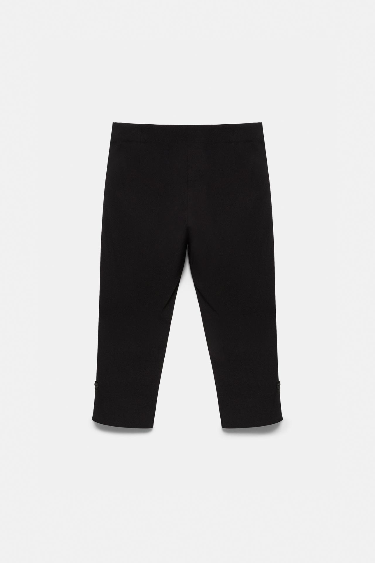 Frog fastening capris — Black