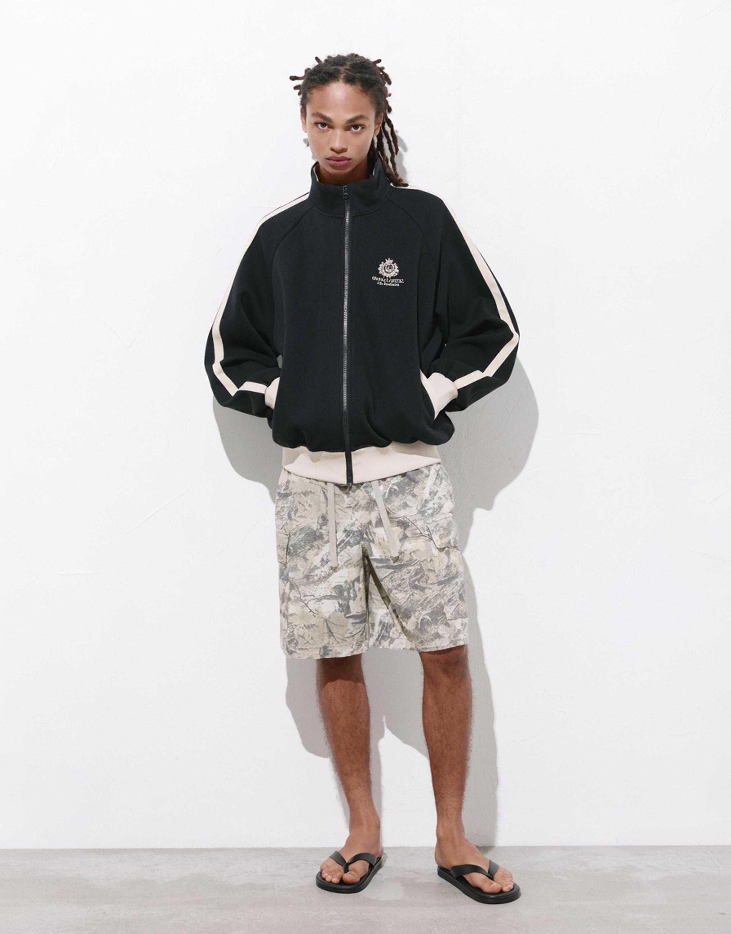 Ripstop cargo Bermuda shorts — Sand/Khaki