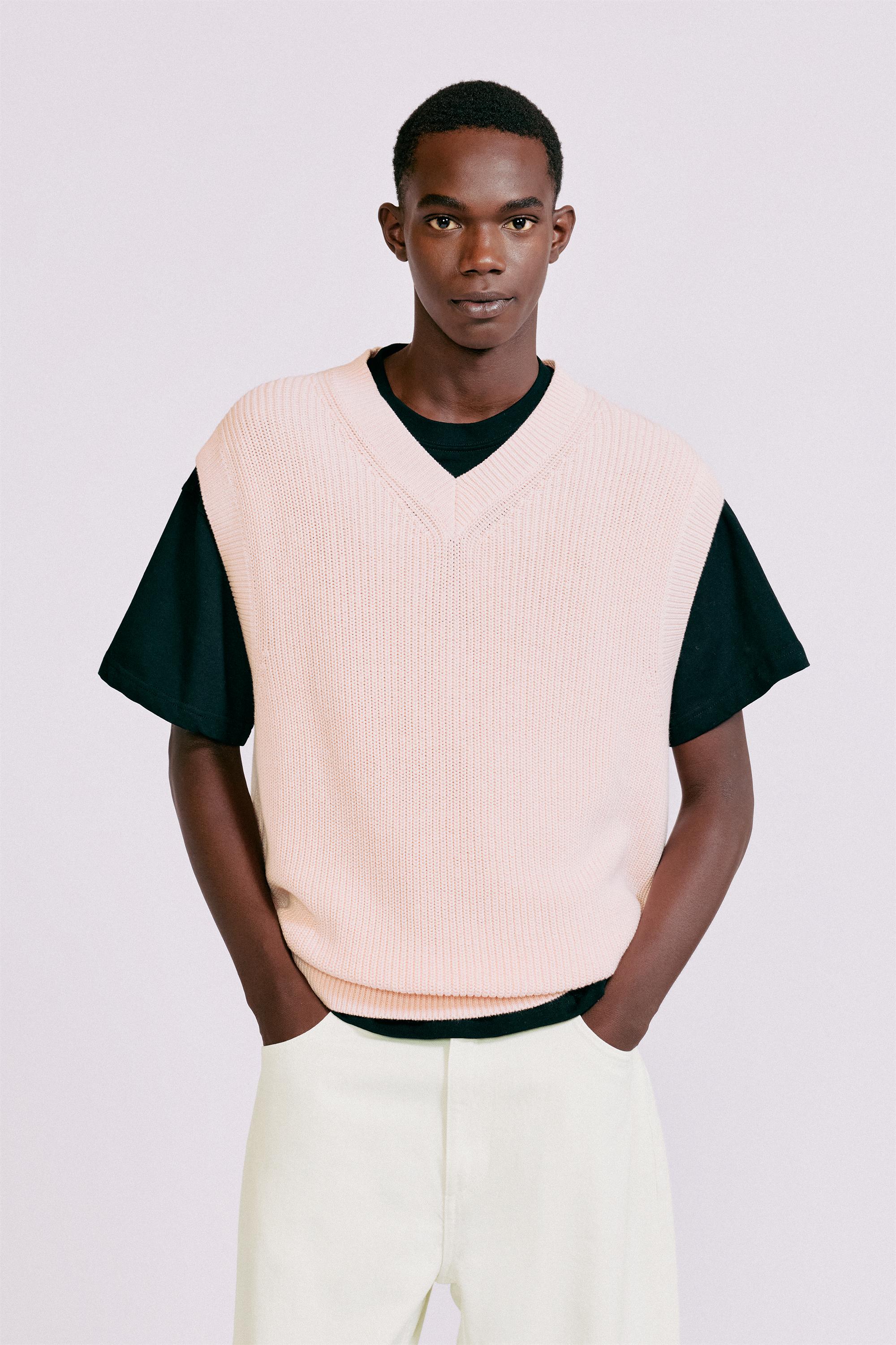 Knit vest — Pastel pink