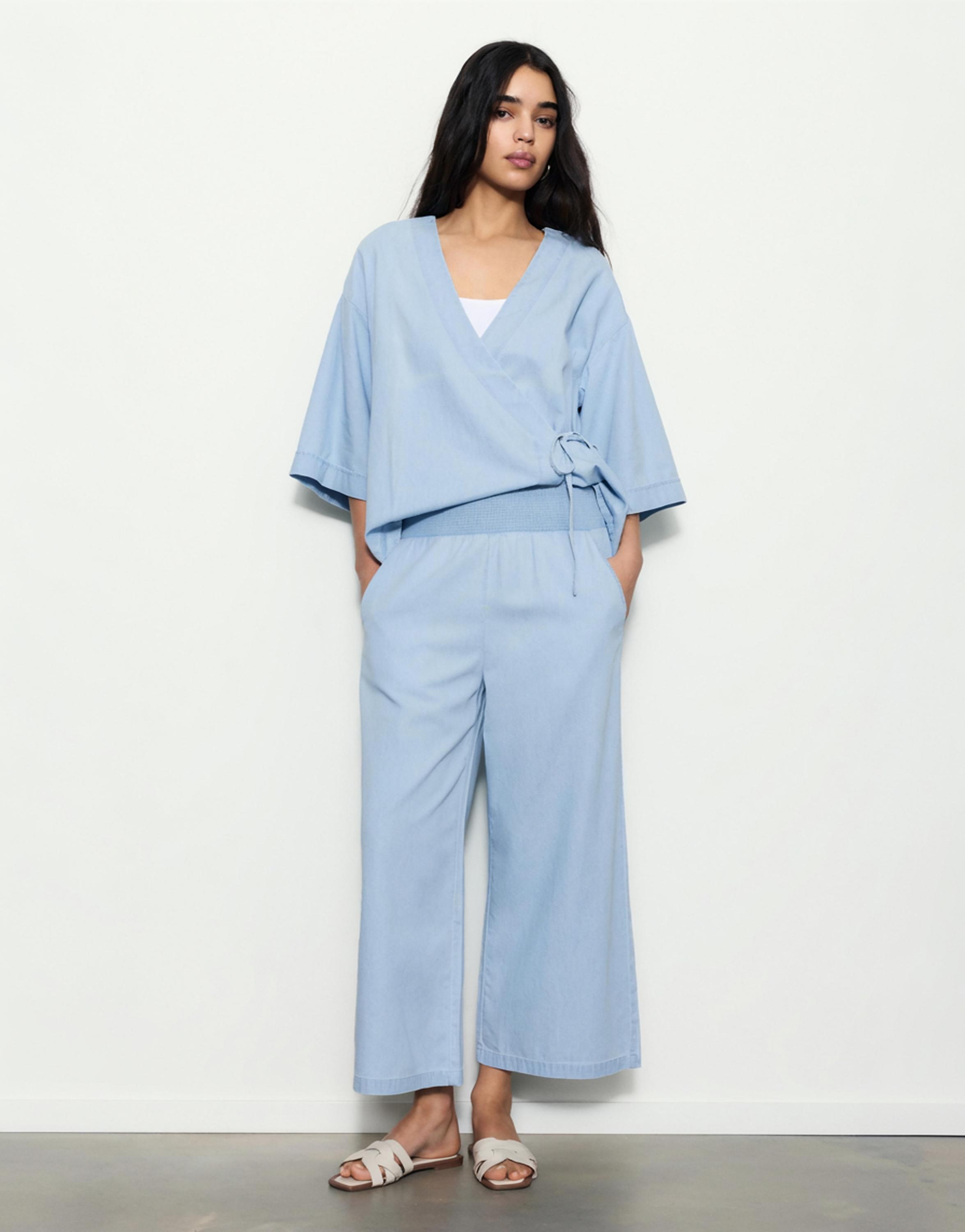 Flowing denim trousers with elasticated waist — Pale blue