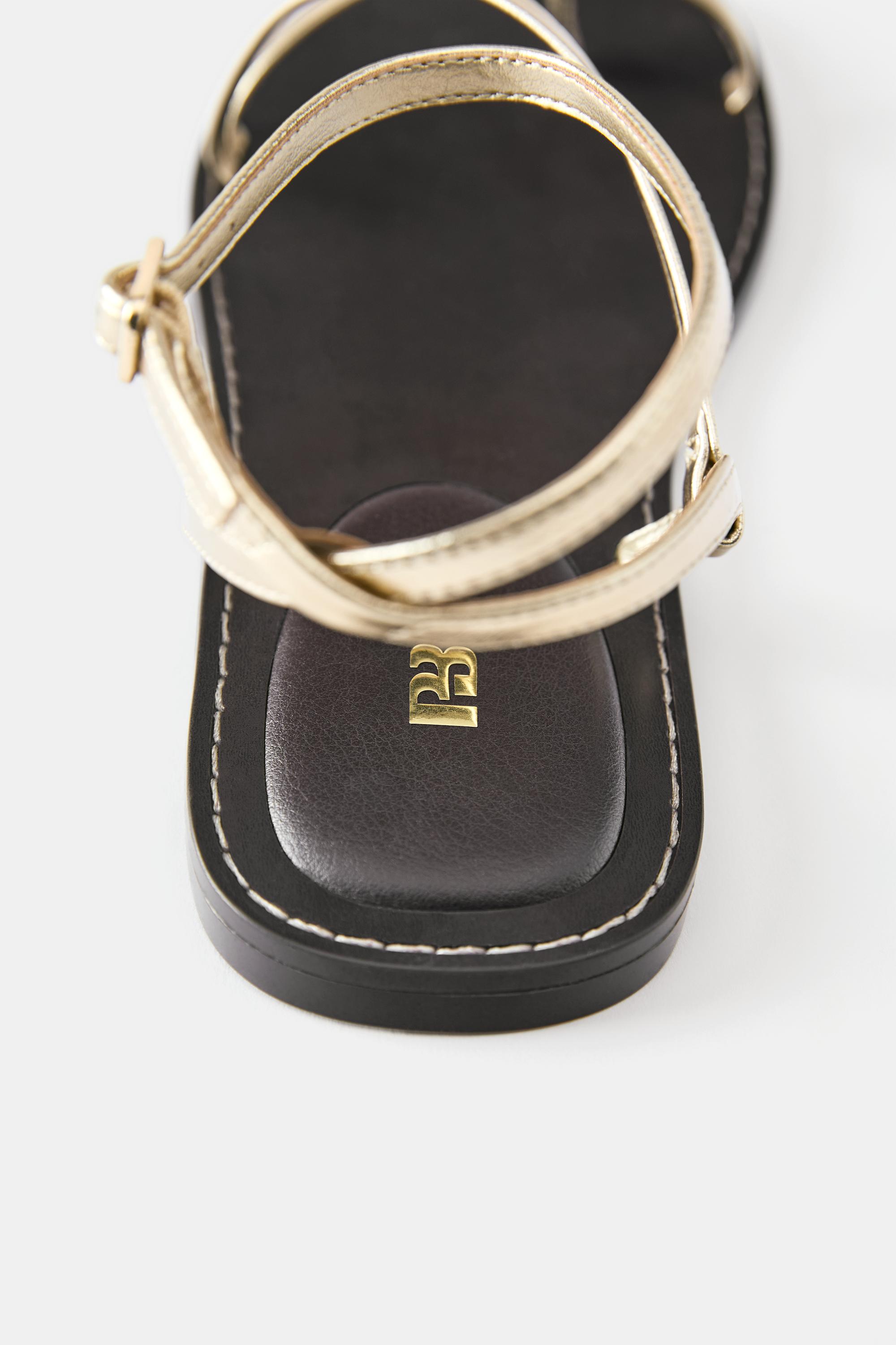 Gold flat sandals — Gold