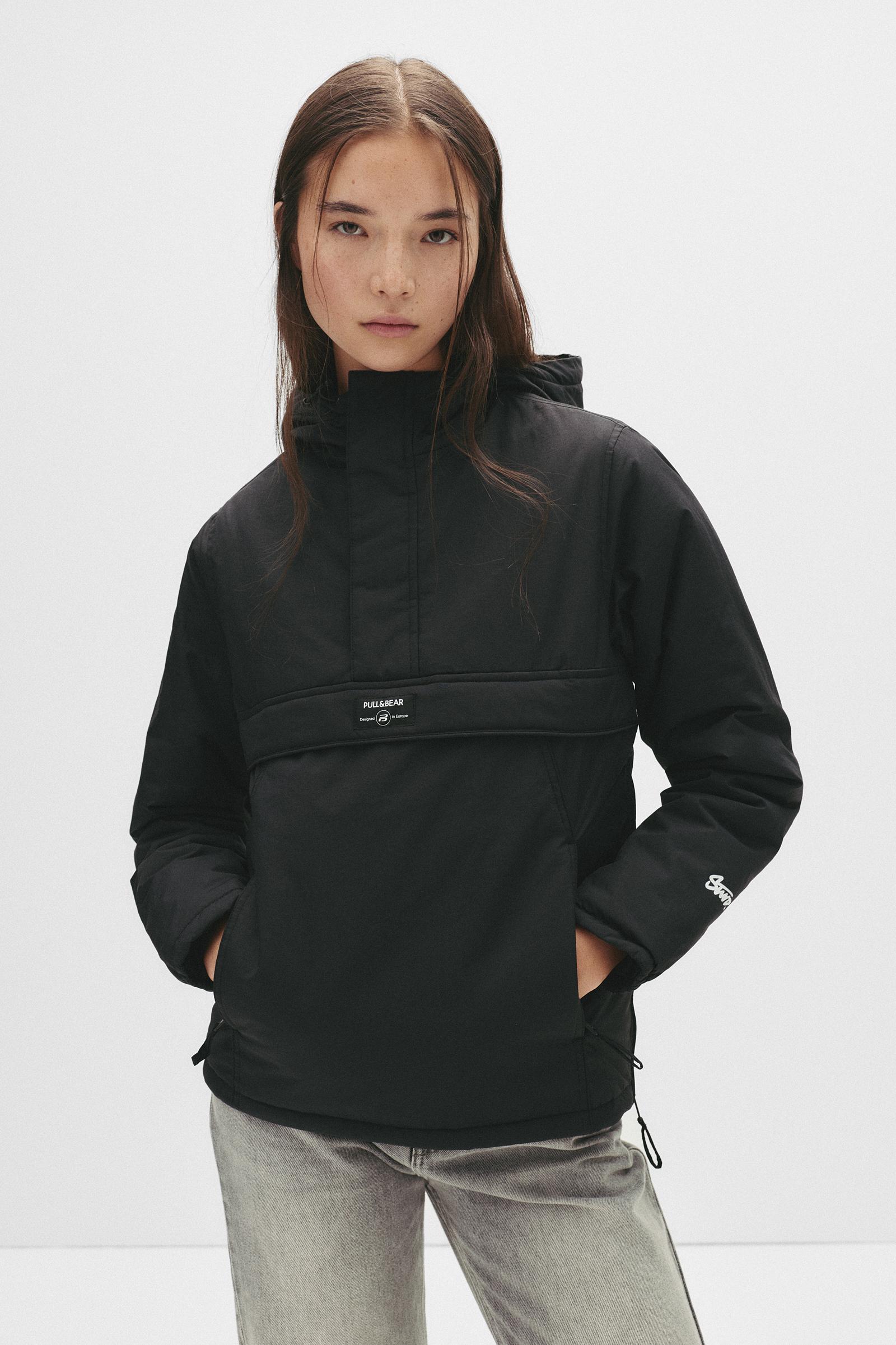 Jacket Pulland Pull&Bear Padded Puffer Jacket With Hood In Black ASOS
