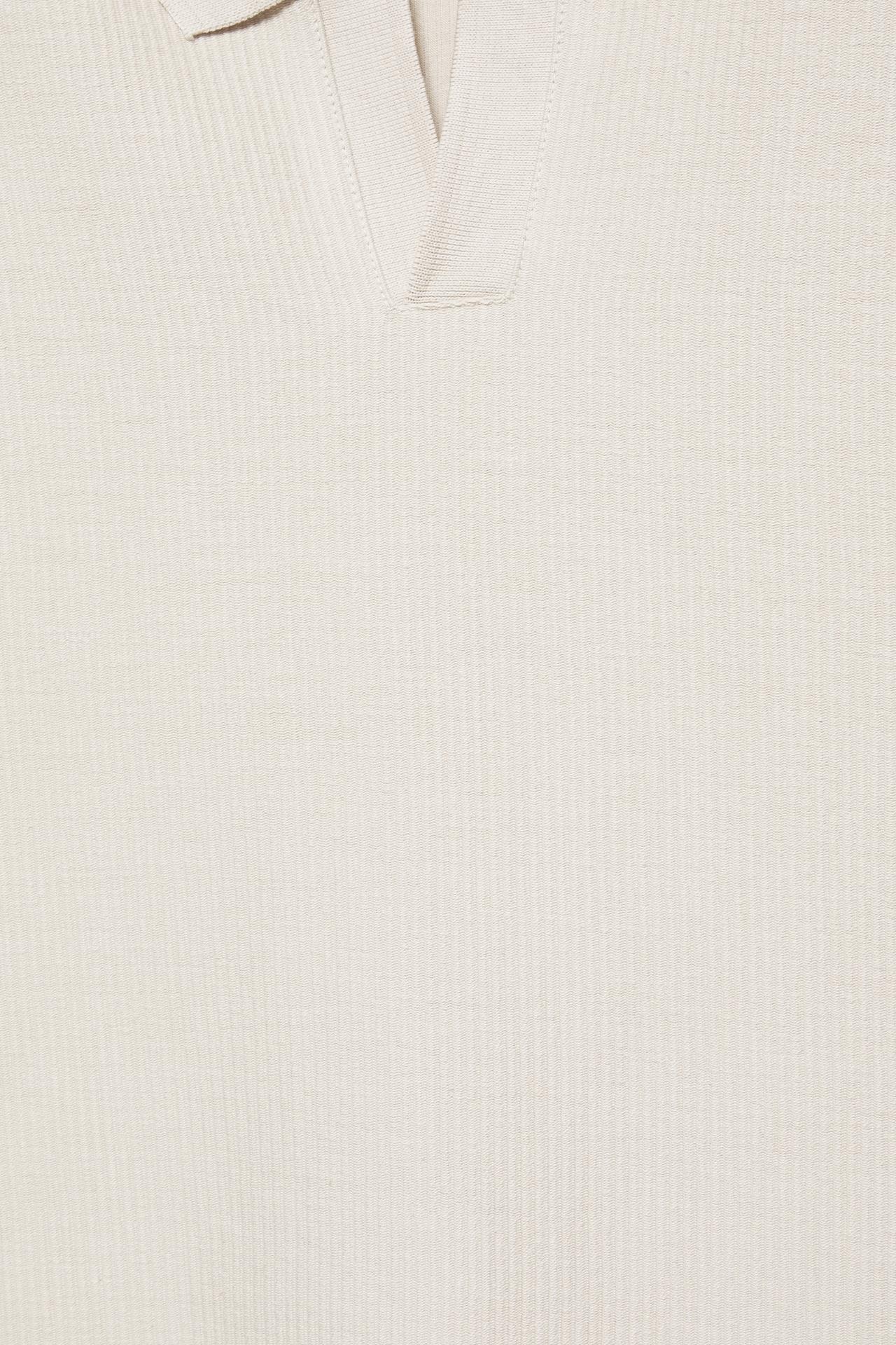 Textured short sleeve polo shirt — Stone