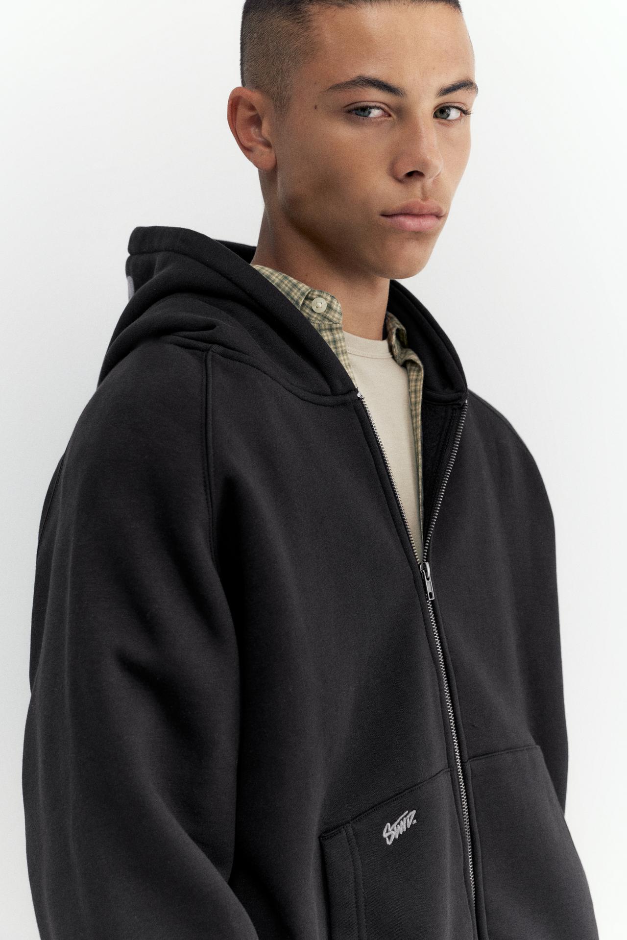 STWD zip-up hoodie — Black