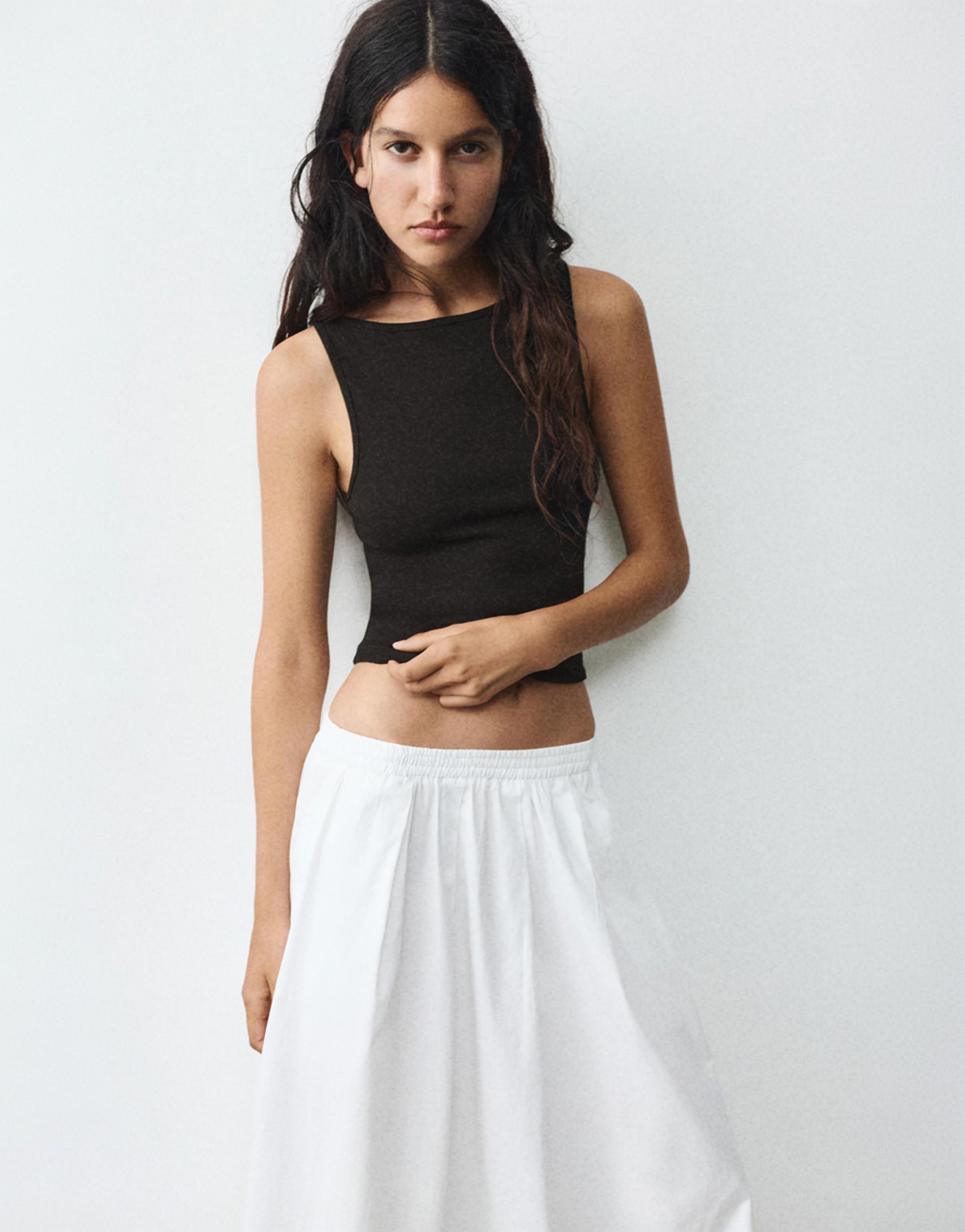 Boat neck tank top — Black