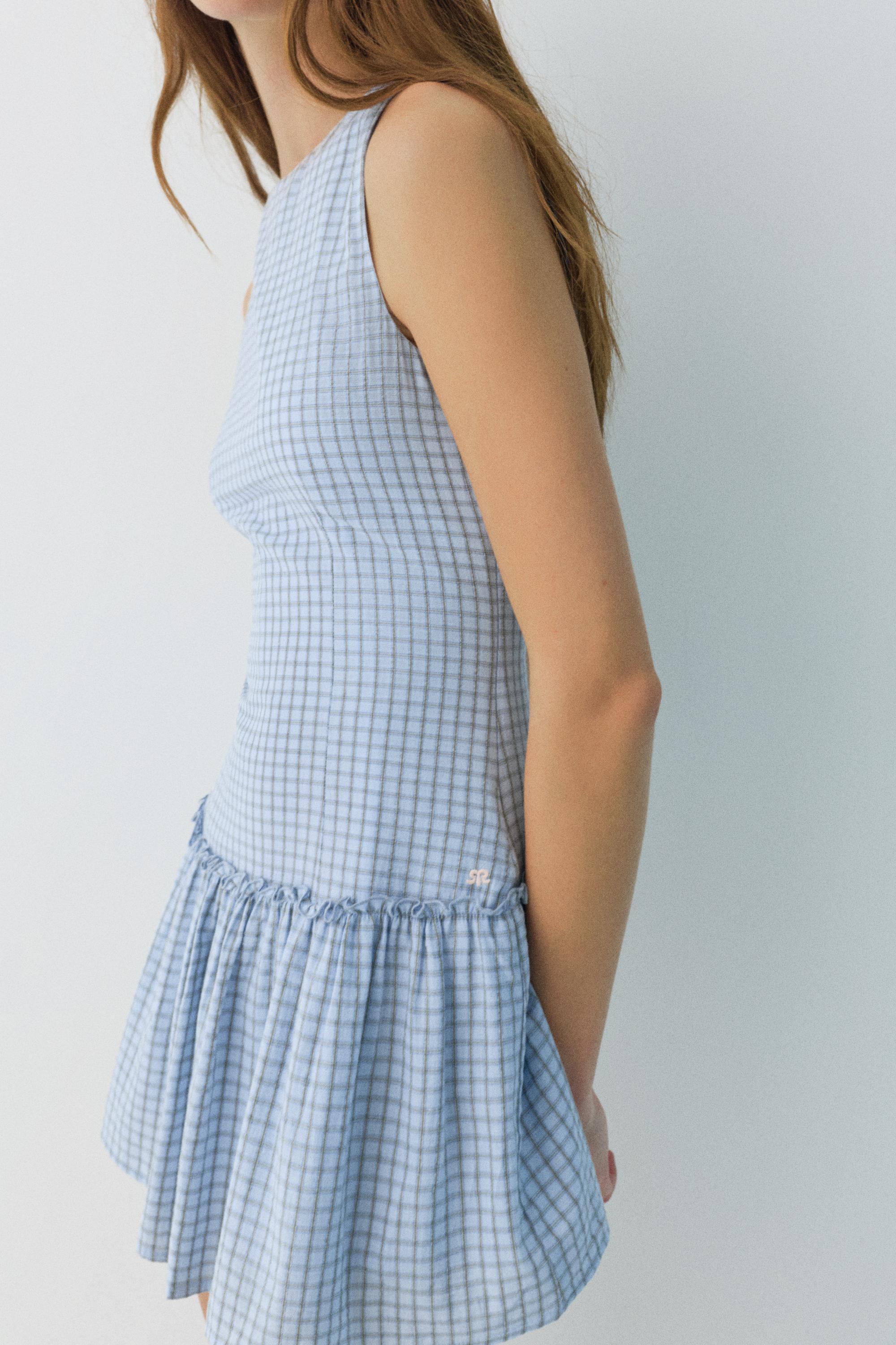 Short check dress with voluminous hem — Sky blue