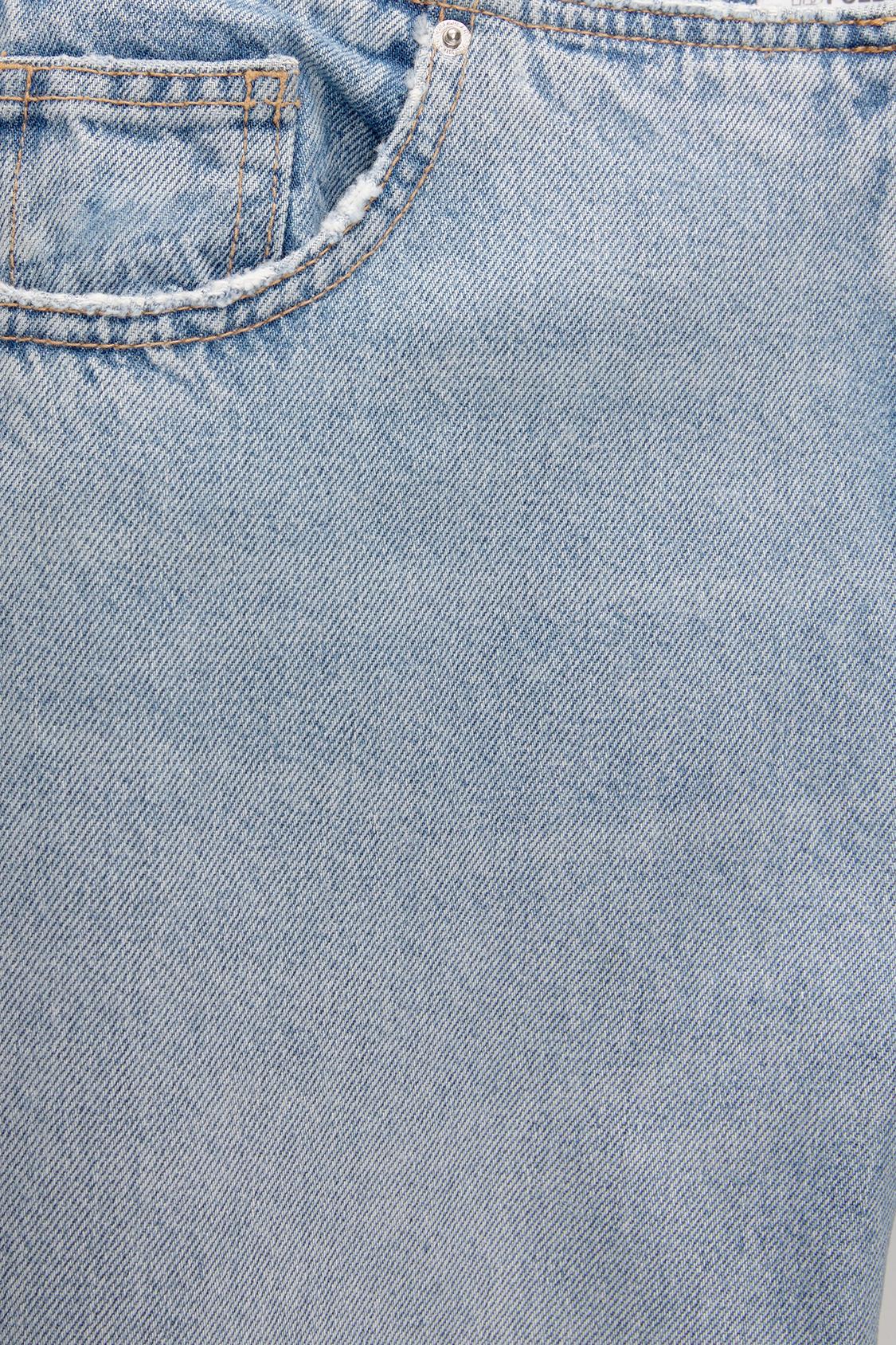 Straight-Leg-Jeans mit Mid-Rise-Bund - PULL&BEAR