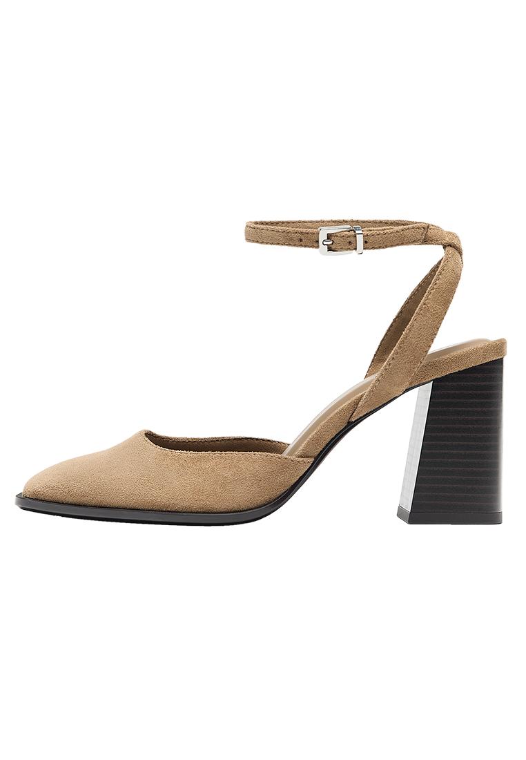 Block heel shoes — Leather