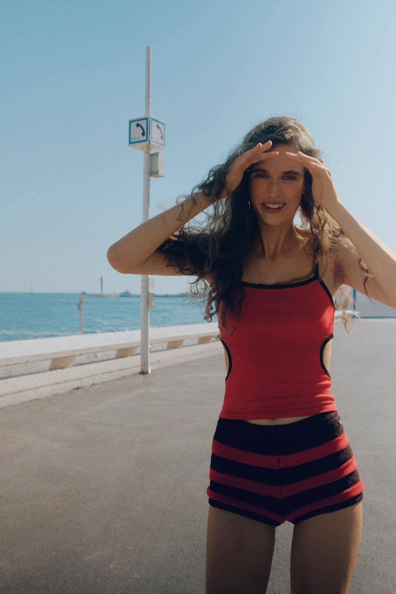 Red strappy cut-out top — Red