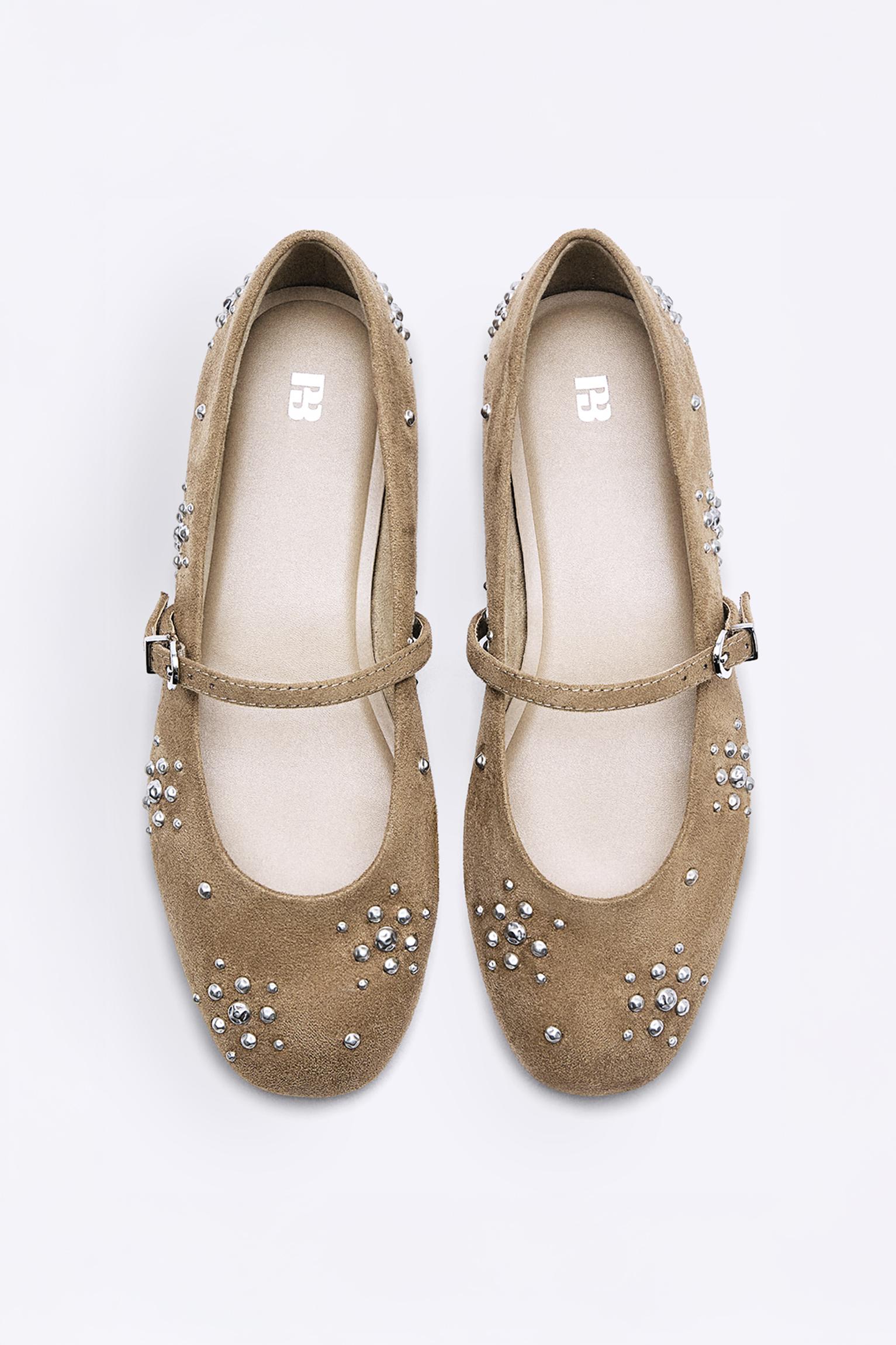 Studded ballet flats — Sand