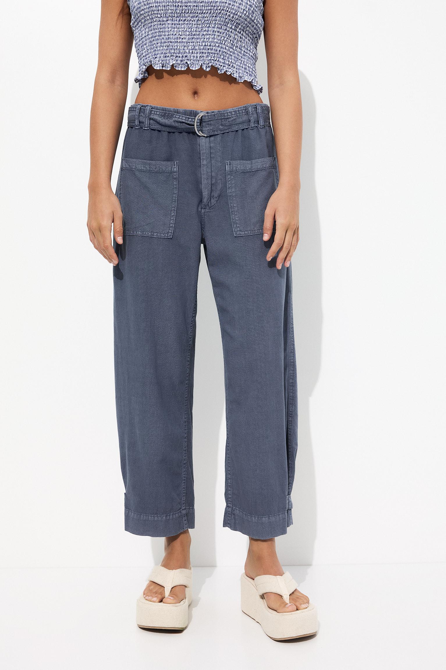 TWICEモモ着用アディダスジャージ上下フローラルセットアップ花柄