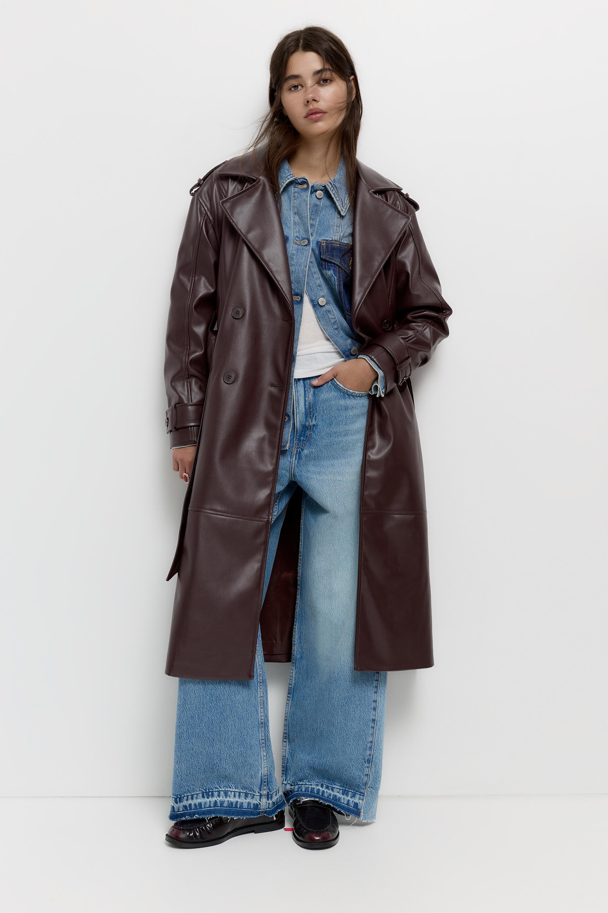 Pull&Bear Damen Wein Trenchcoat Aus Kunstleder Mittel