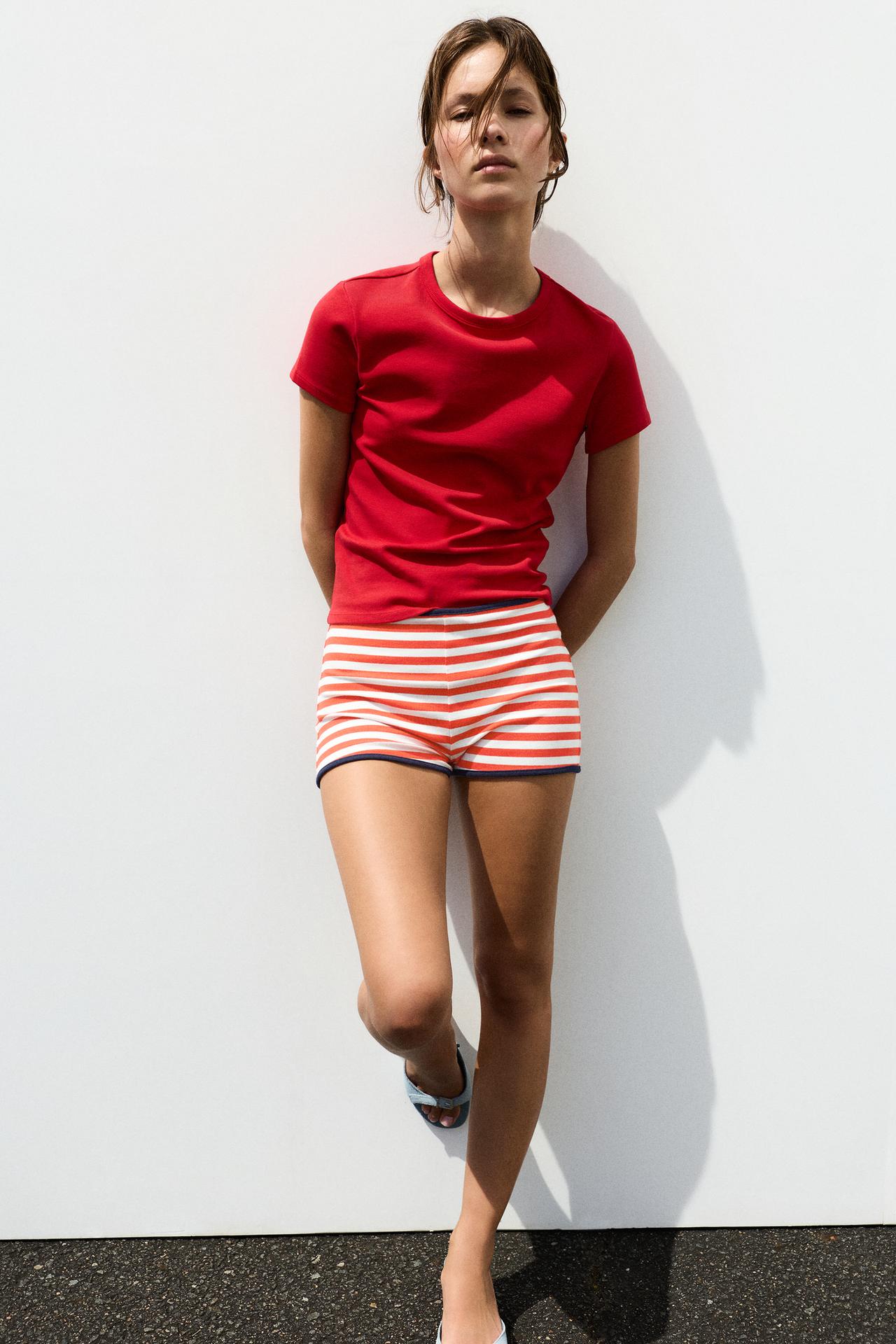 Striped ribbed mini shorts — White/Red