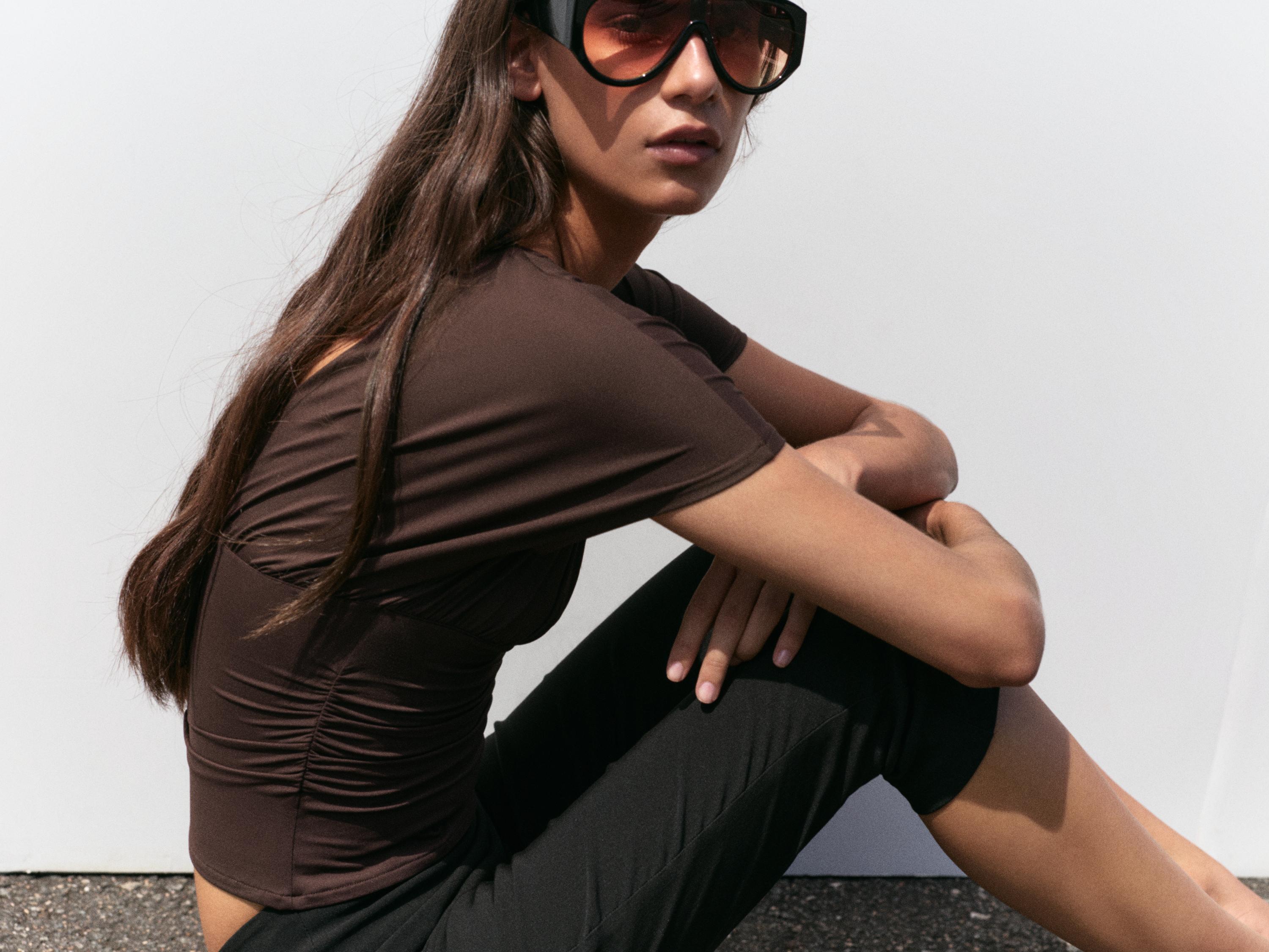 Gathered V-neck top — Brown