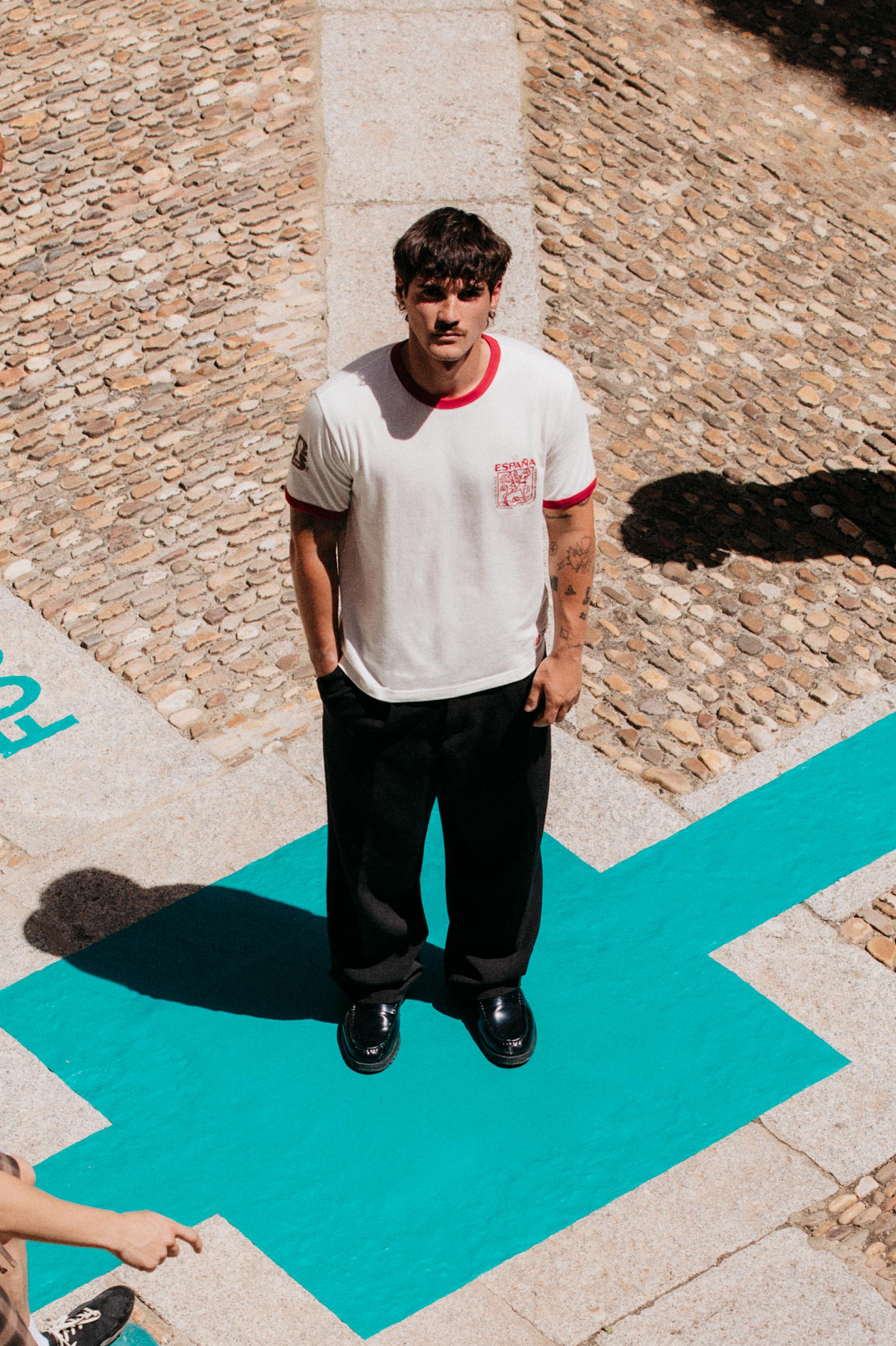 Spain FIFA WORLD CUP 26™ T-shirt — Off white