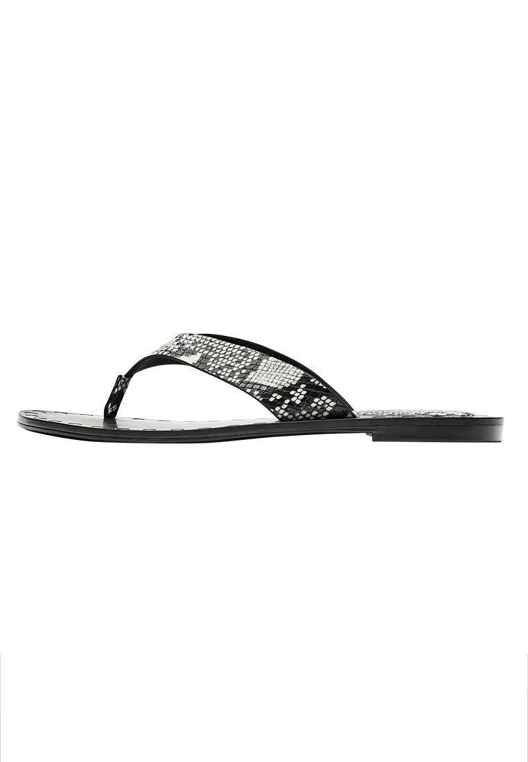 Flat studded sandals — Contrast