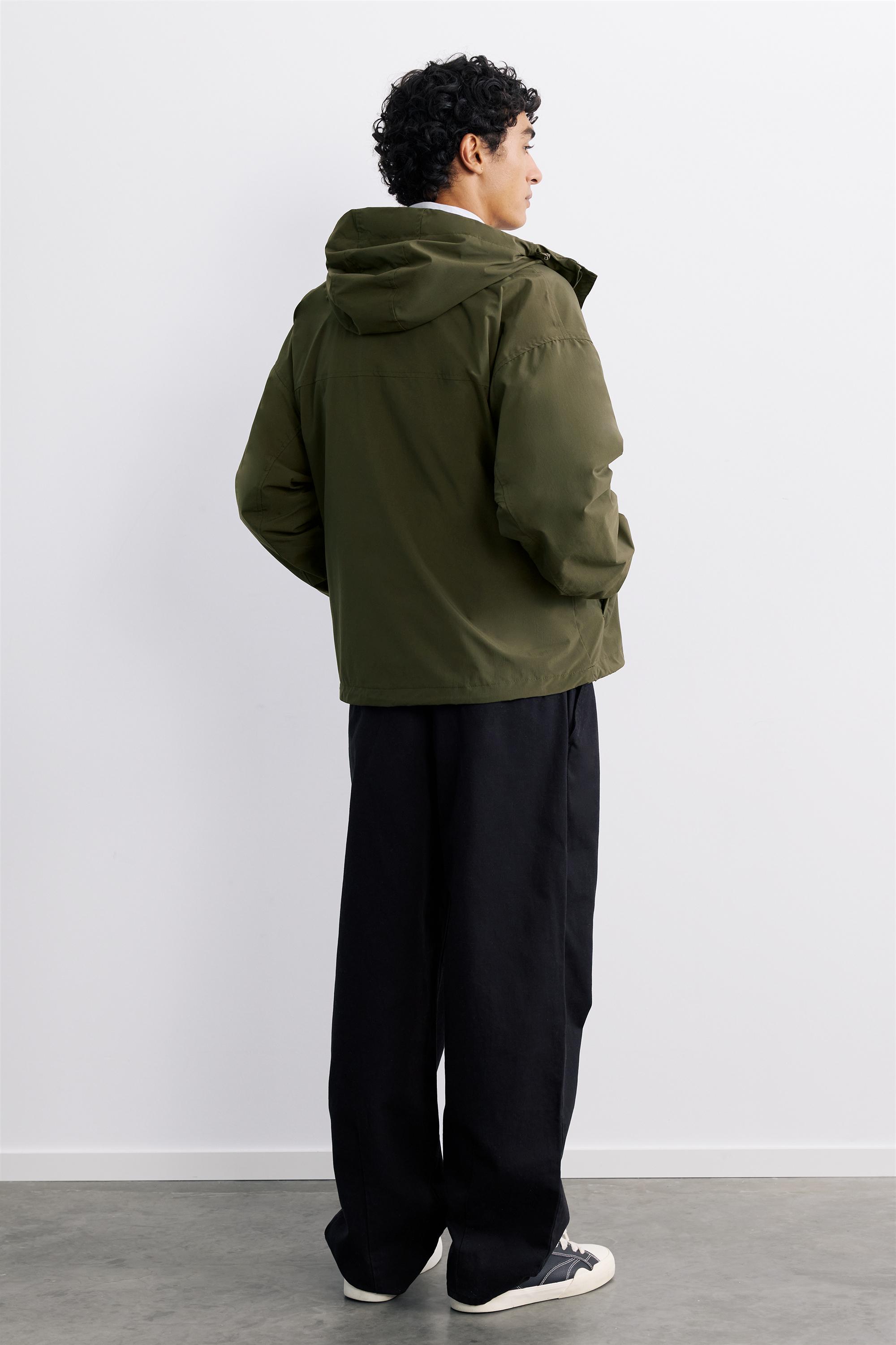 Lightweight hooded raincoat — Khaki