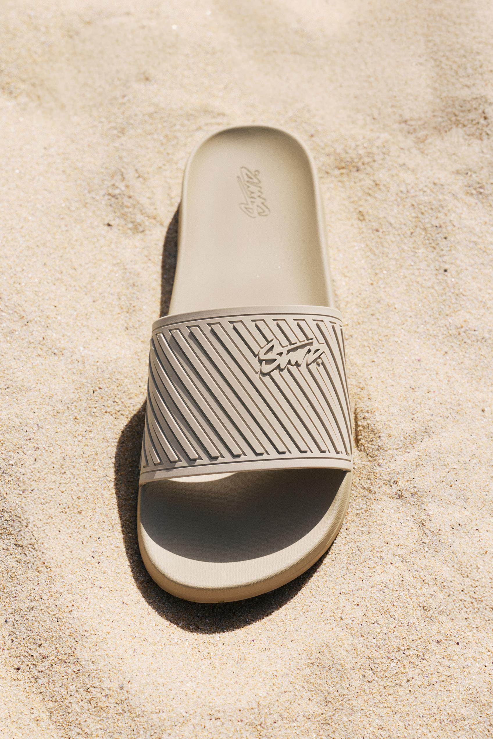 STWD rubberised sandals — Ecru