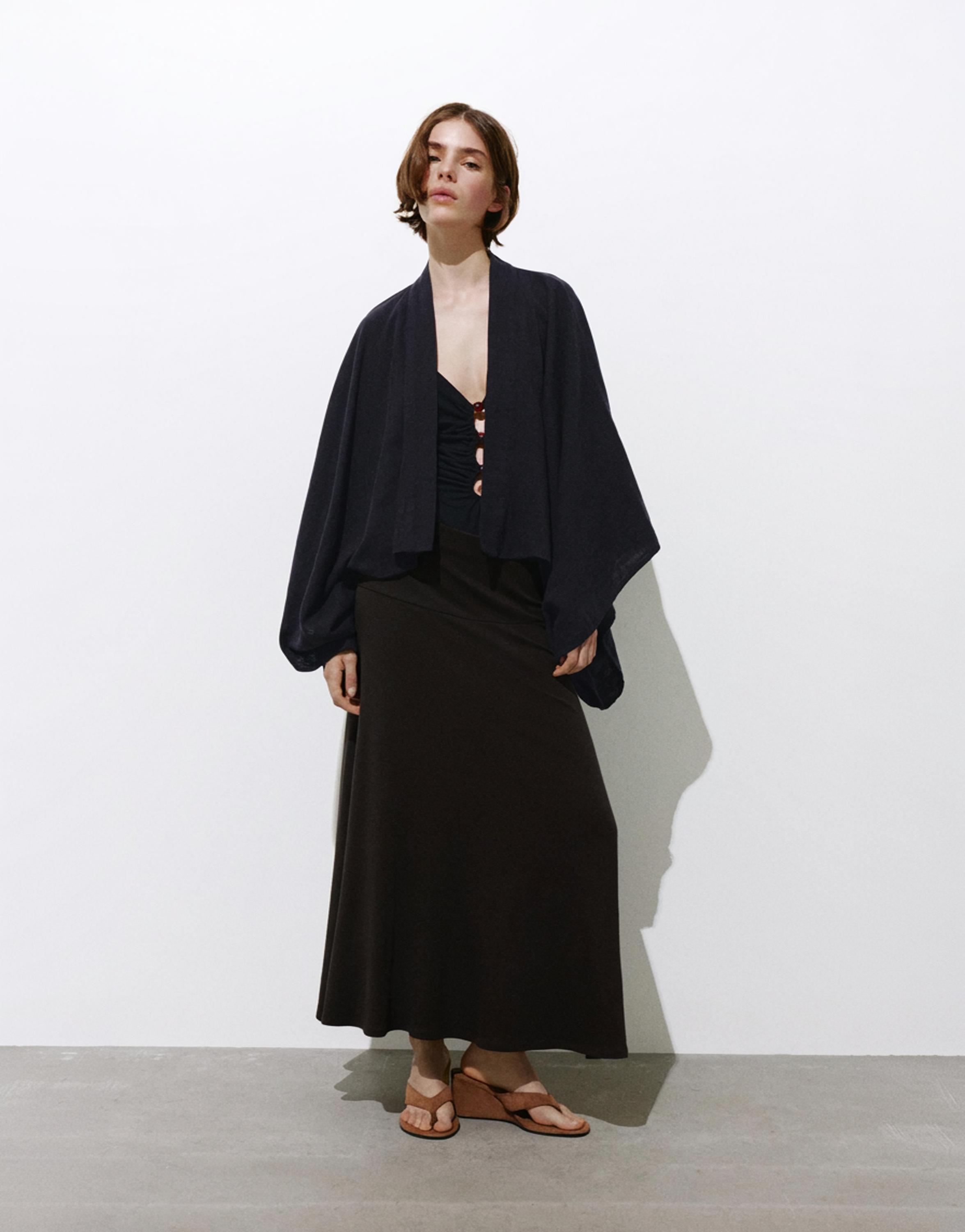 Short chiffon kimono — Black