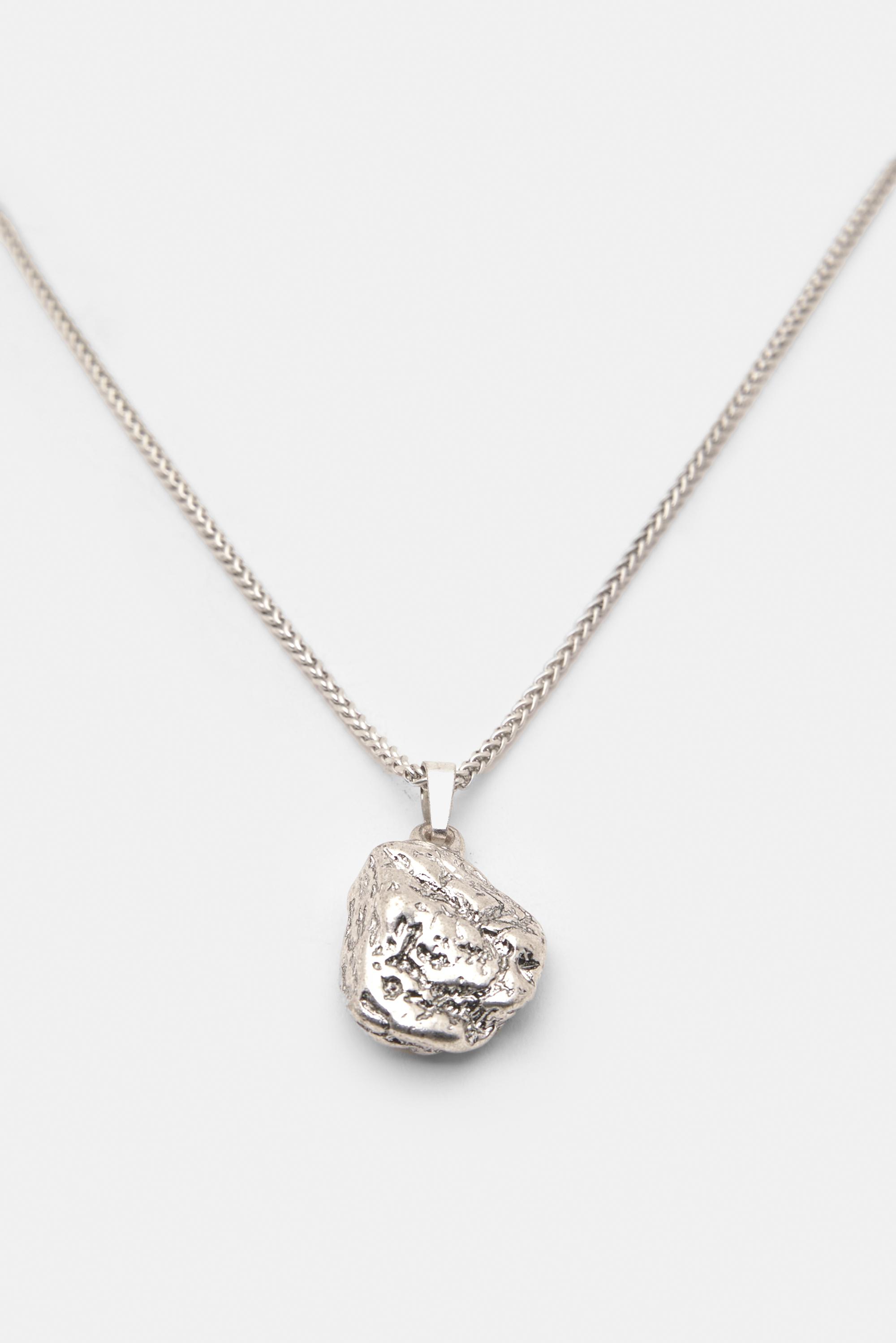 Taşlı kolye ve yüzük seti