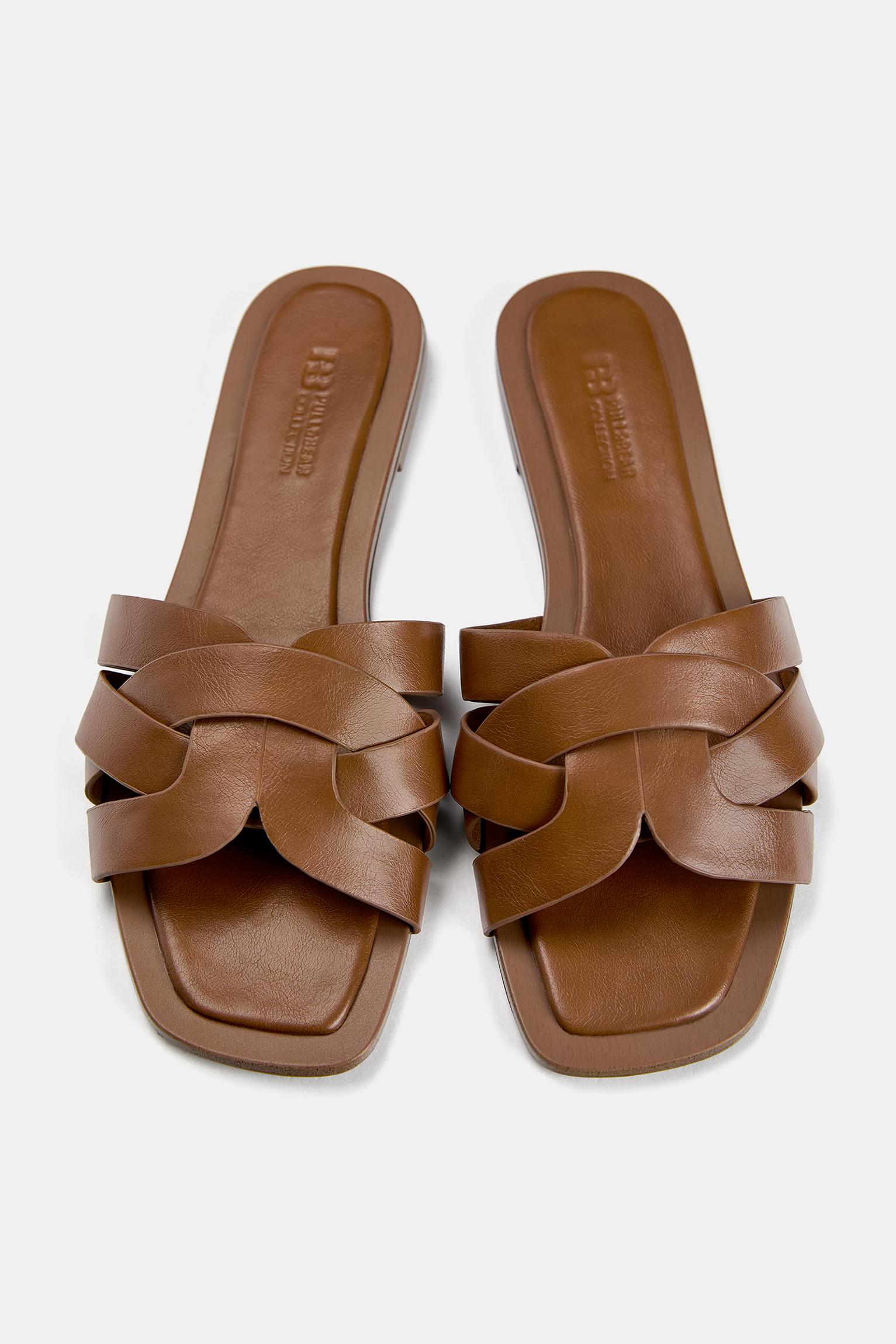 Flat strap sandals — Brown