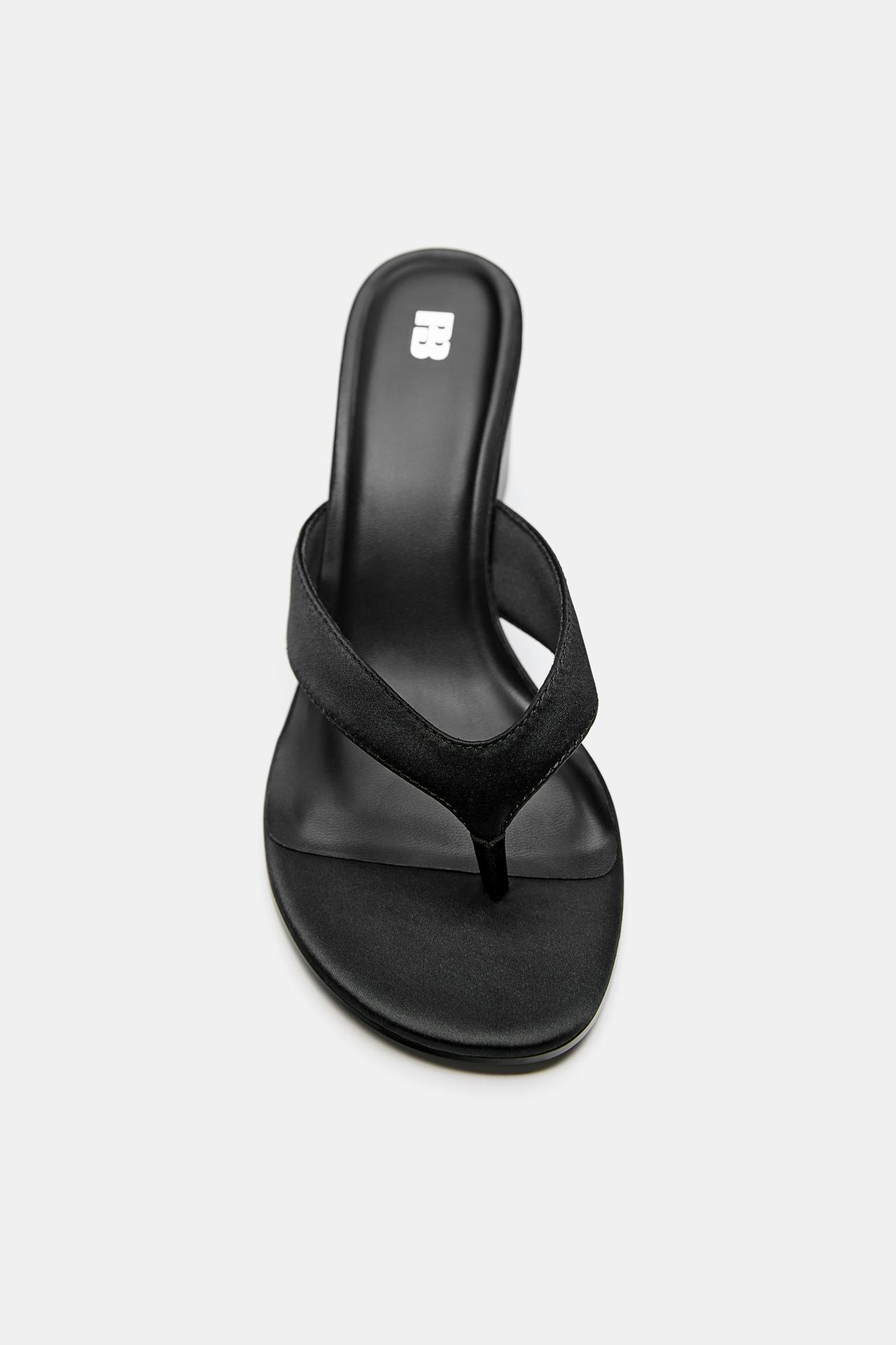 Wedge heel sandals — Black
