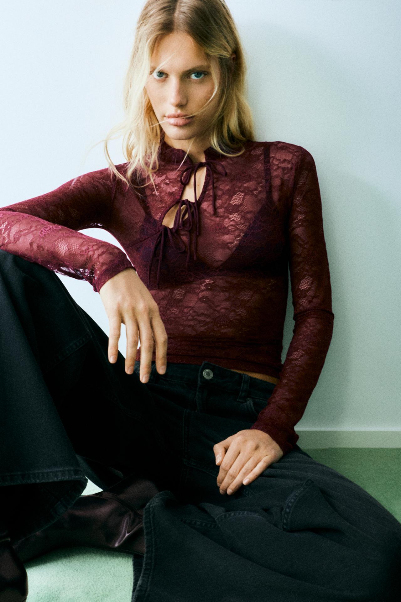 Lace stand collar top with fireman clasps — Burgundy