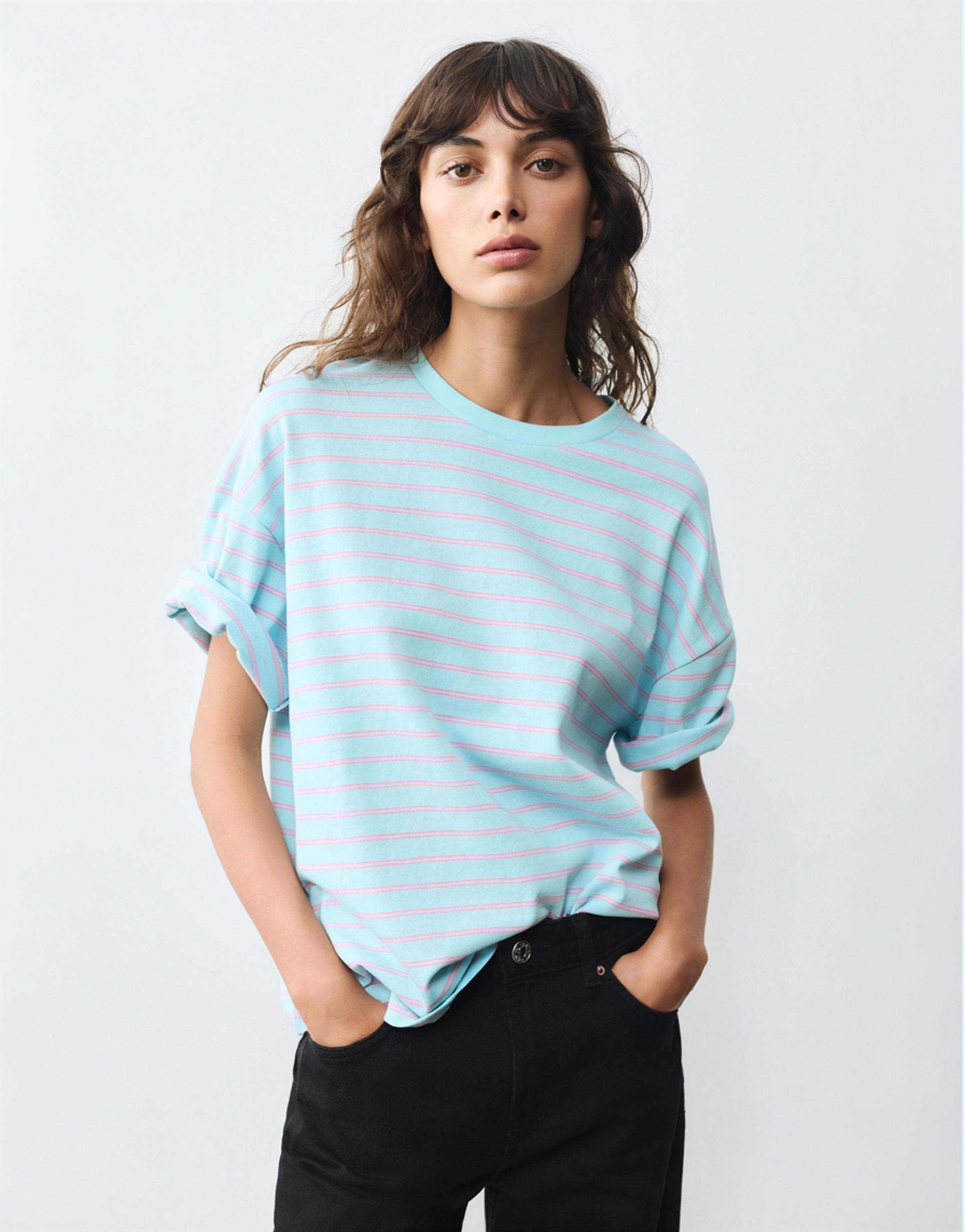 Oversize short sleeve T-shirt — Pale blue