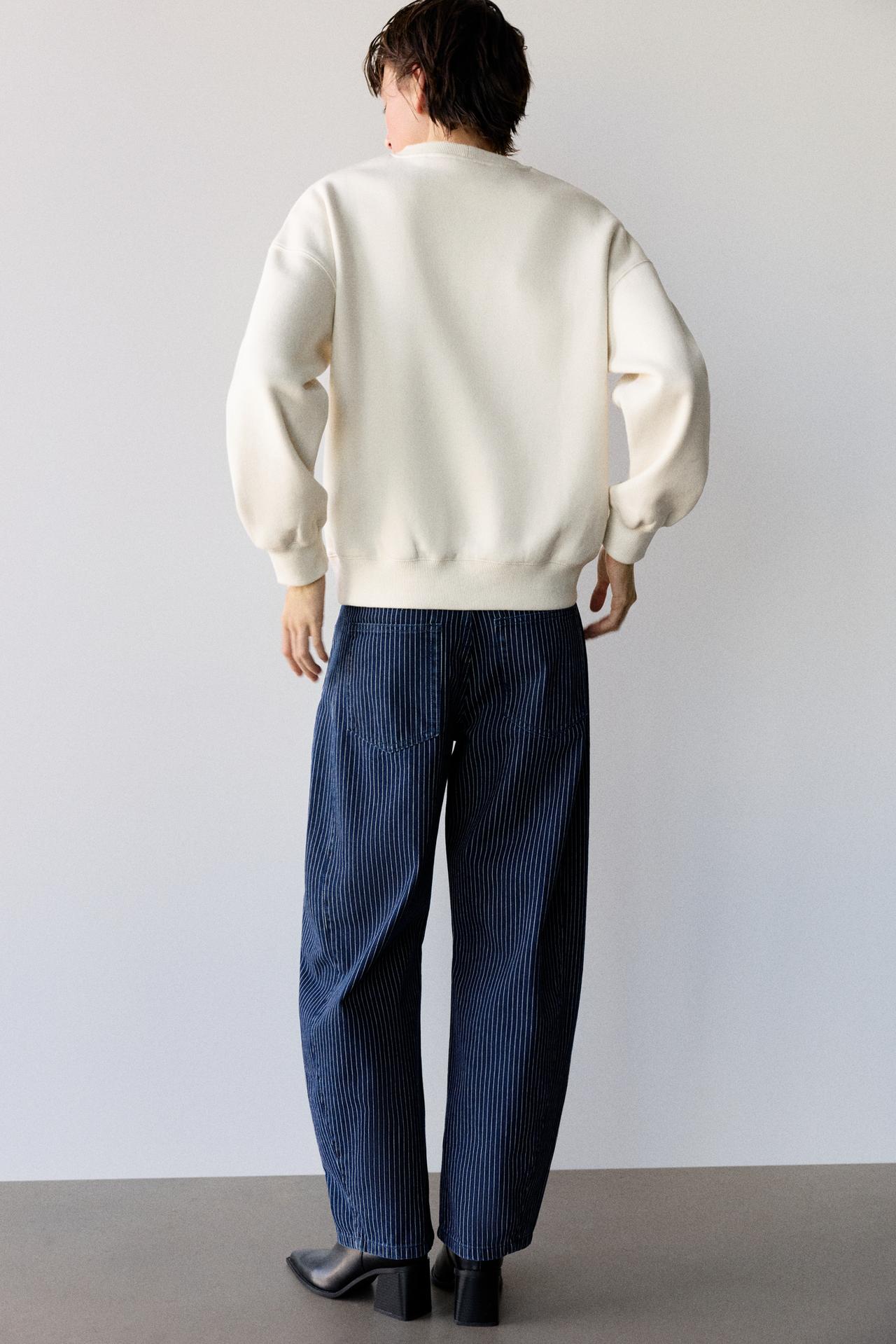 Graphic round neck sweatshirt — Ice