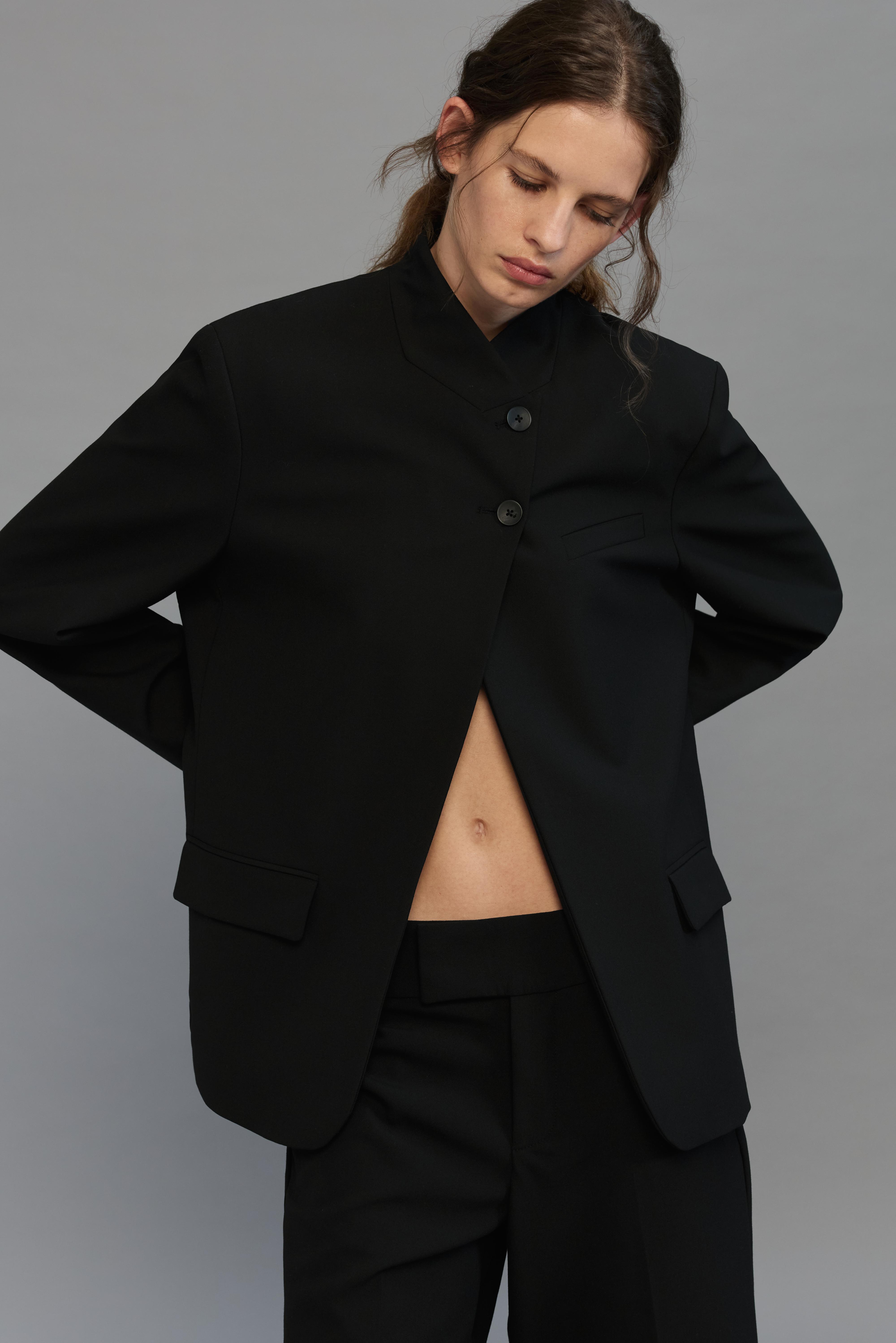 Black double-breasted blazer — Black