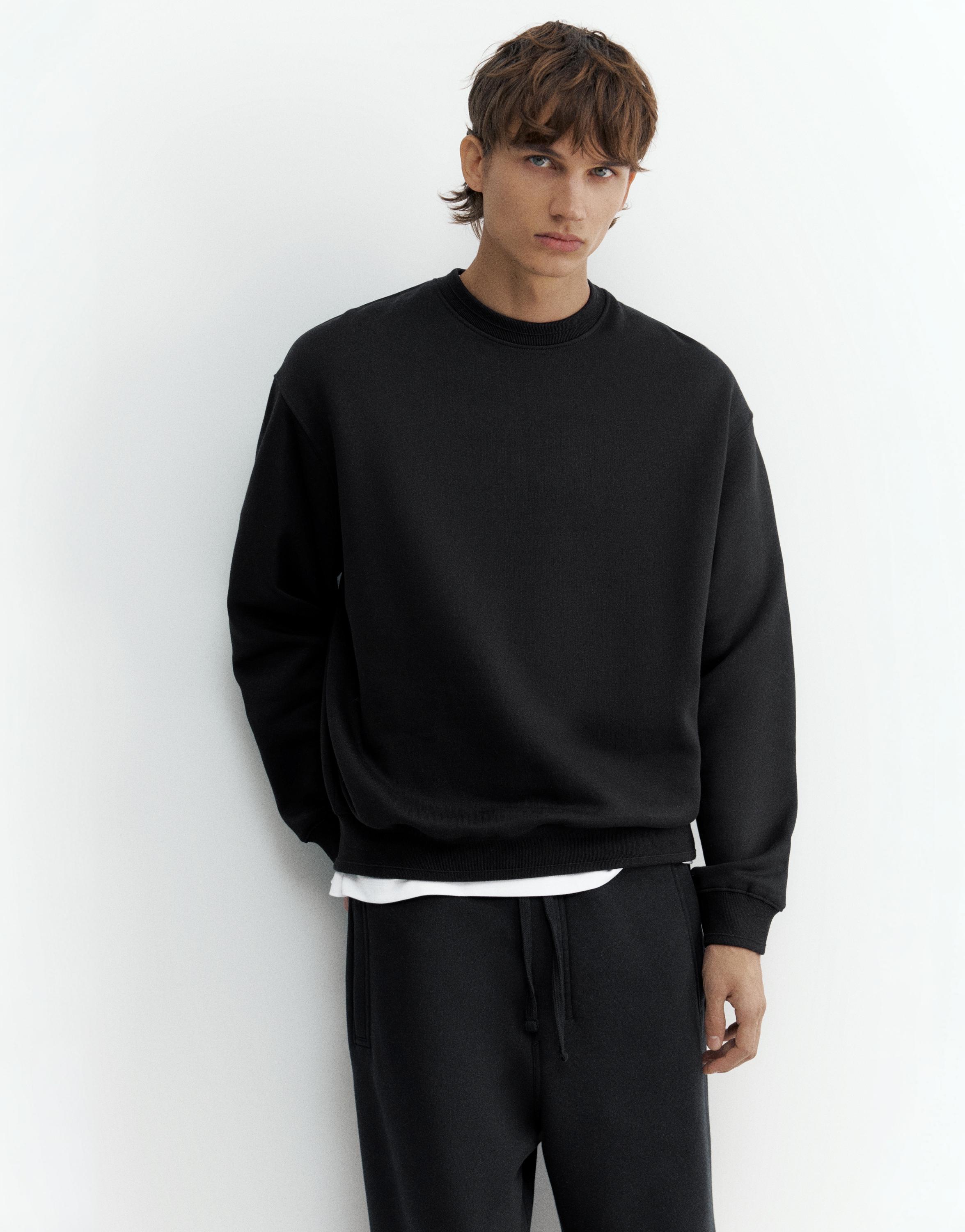 Relaxed fit round neck sweatshirt — Black