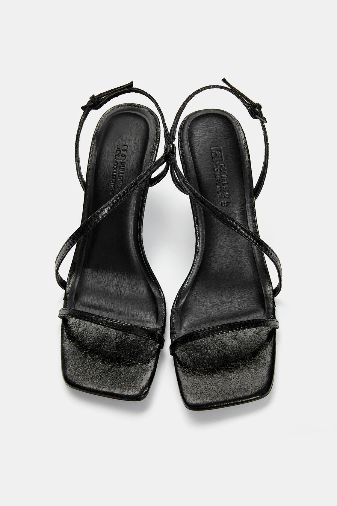 Tacon Ancho Pull And Bear Zapatos De Tacon Sandalia Negra Sandalias Flecos  Pull And Bear Cuña Tacon Vao