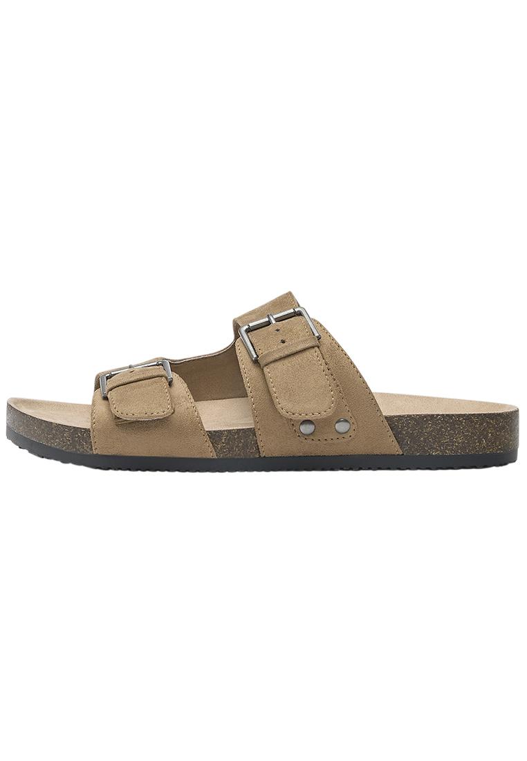 Buckled sandals — Ecru